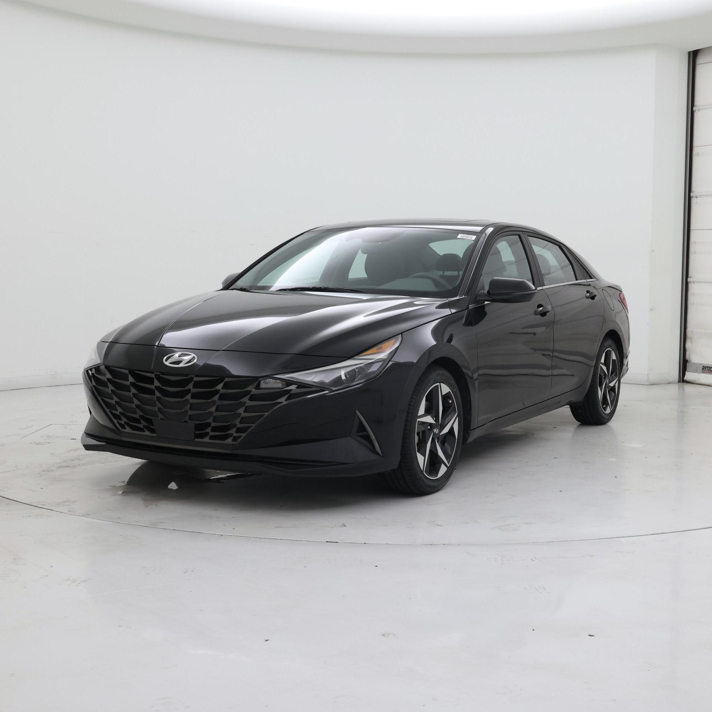 Thumbnail: 2022 Hyundai Elantra - 4