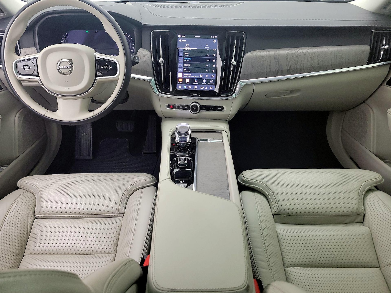 Apple CarPlay® & Android Auto™