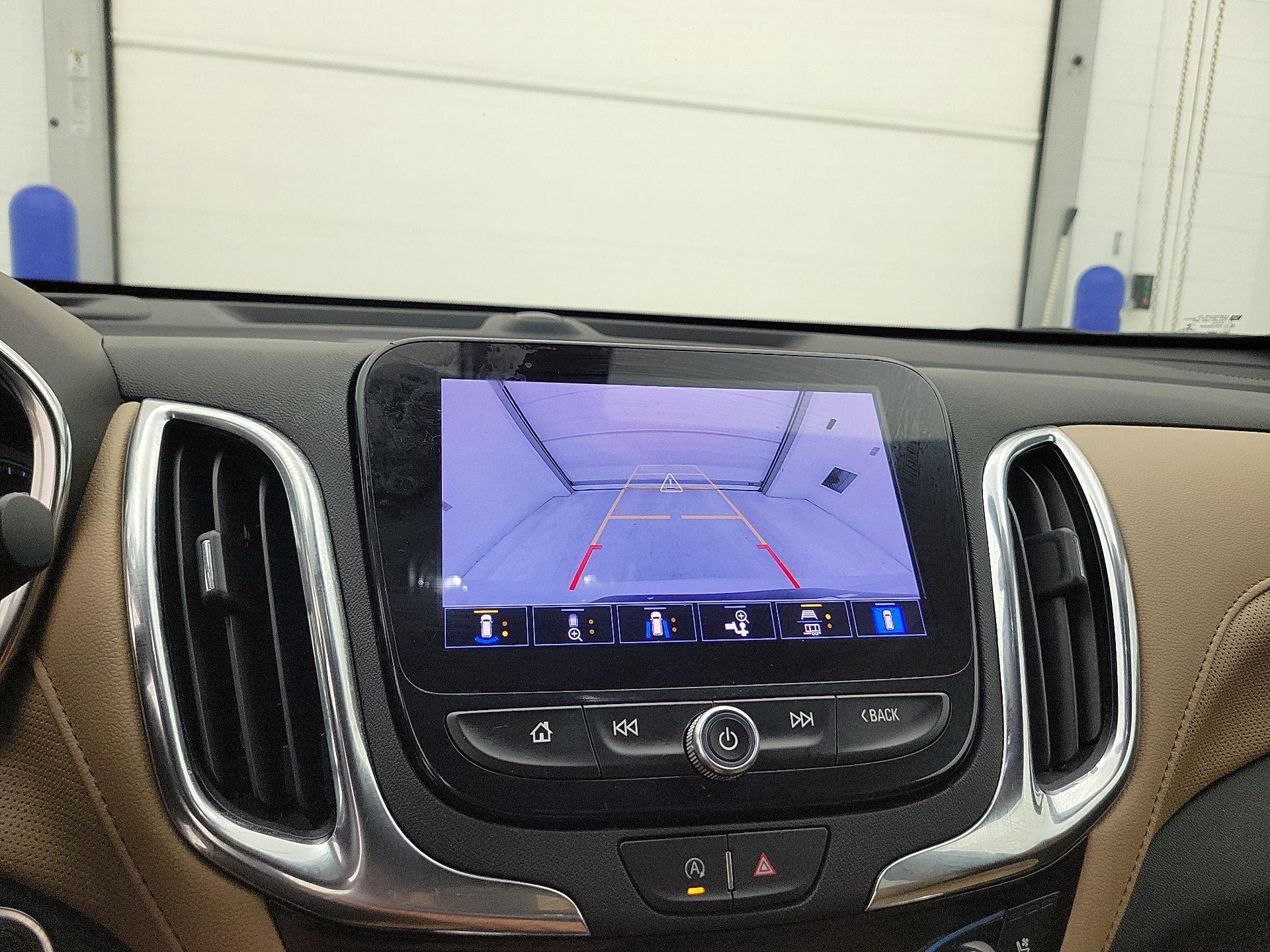 Thumbnail: 2022 Chevrolet Equinox - 14