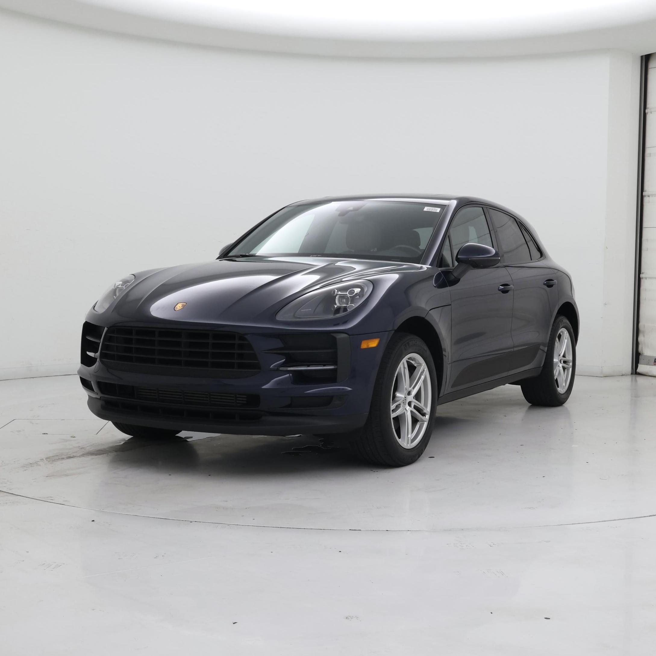 Thumbnail: 2021 Porsche Macan - 4