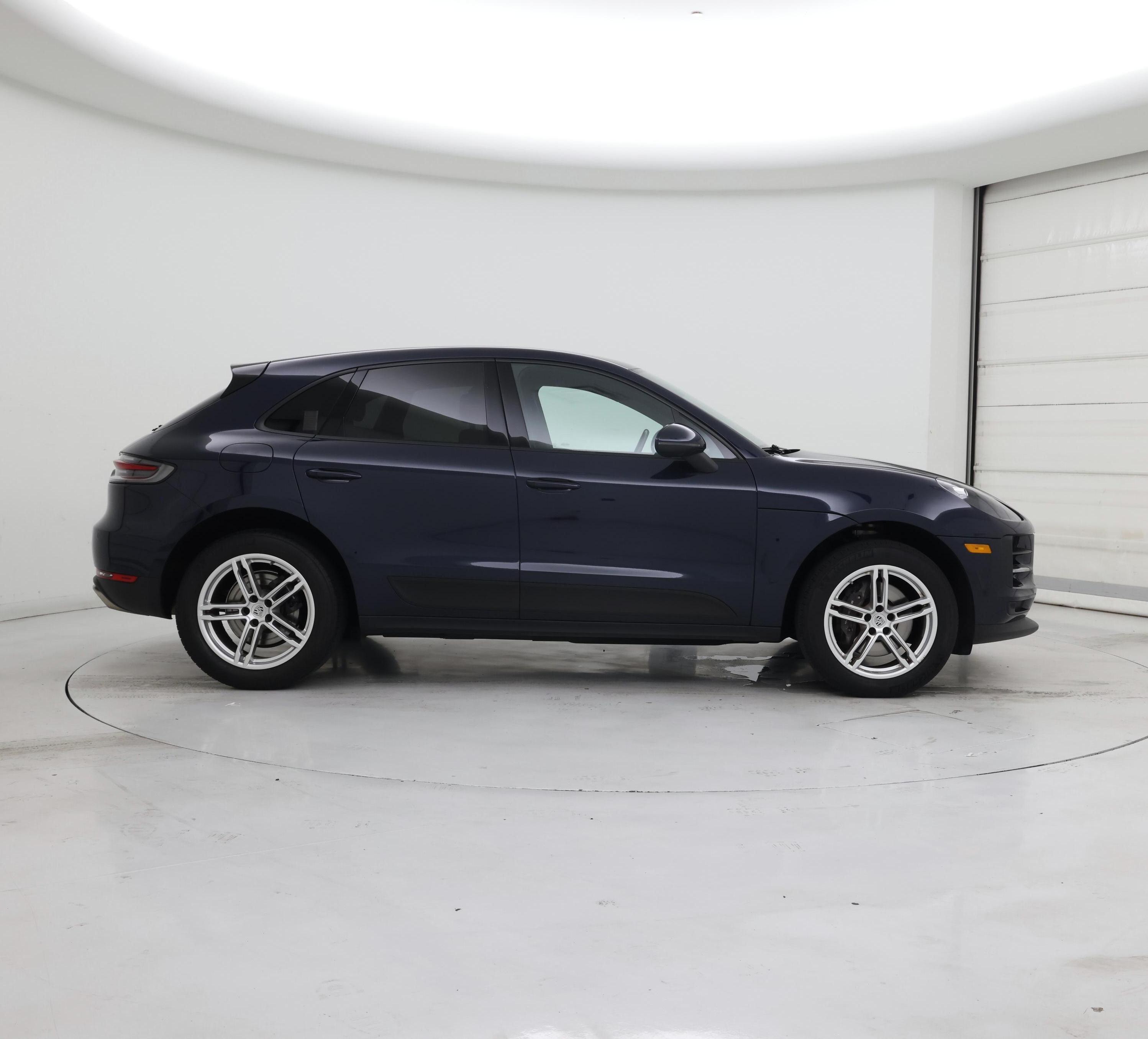 Thumbnail: 2021 Porsche Macan - 7