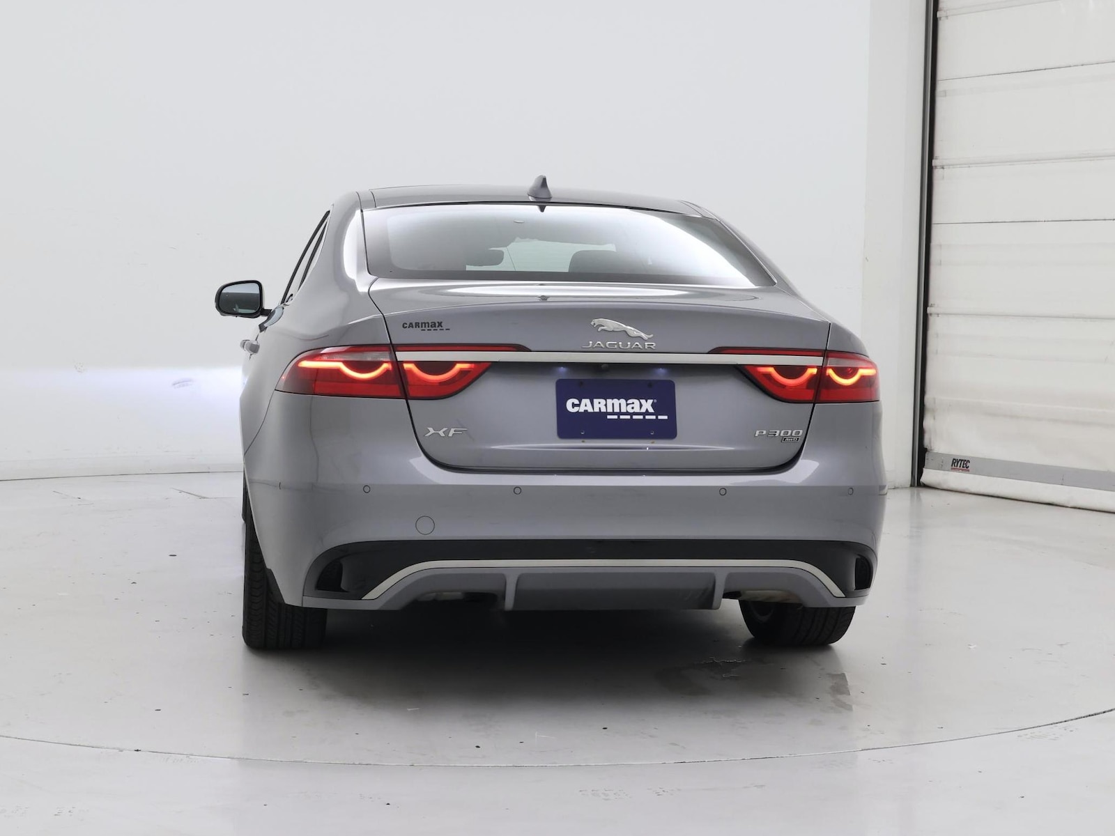 2021 Jaguar XF R-Dynamic SE - Photo 7