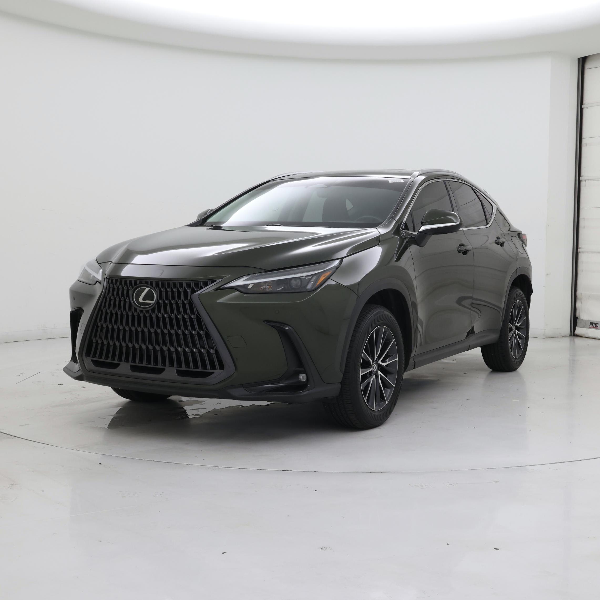Thumbnail: 2022 Lexus NX - 4