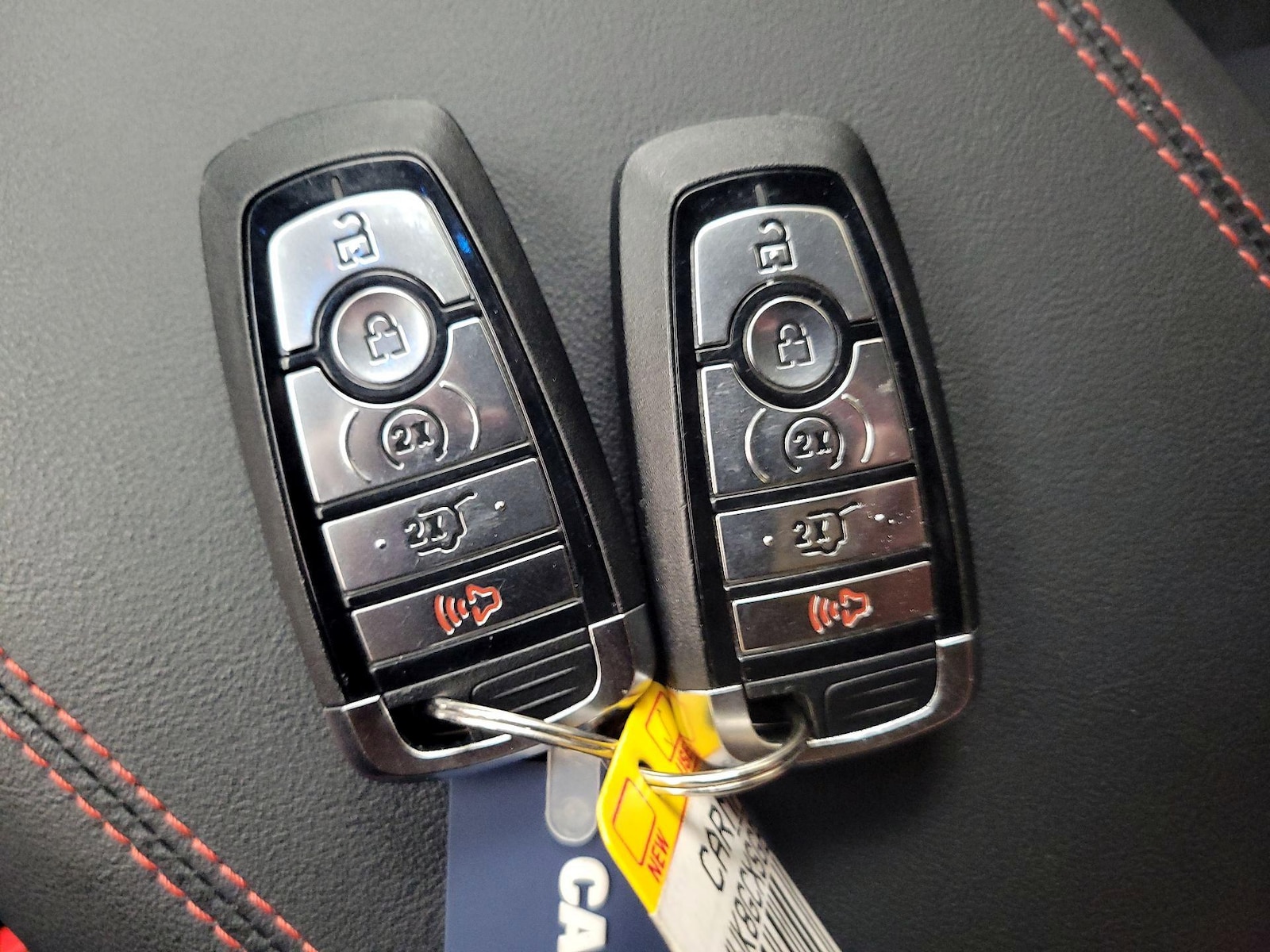 2025 Ford Explorer ST - Photo 21