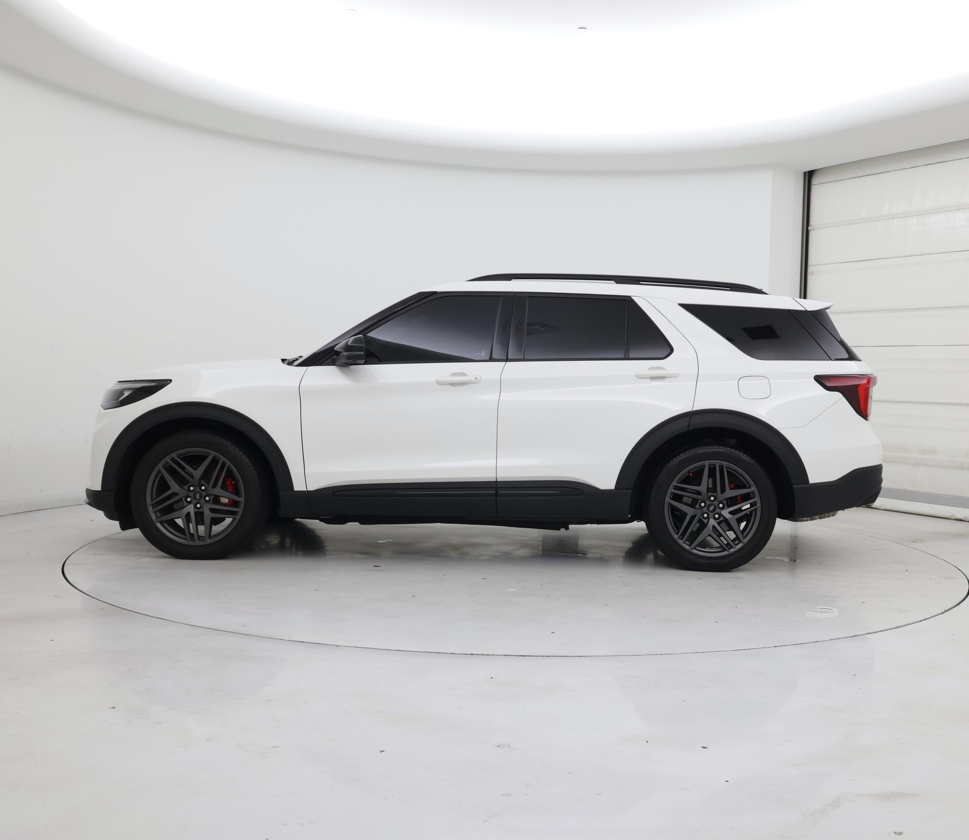 Thumbnail: 2025 Ford Explorer - 3