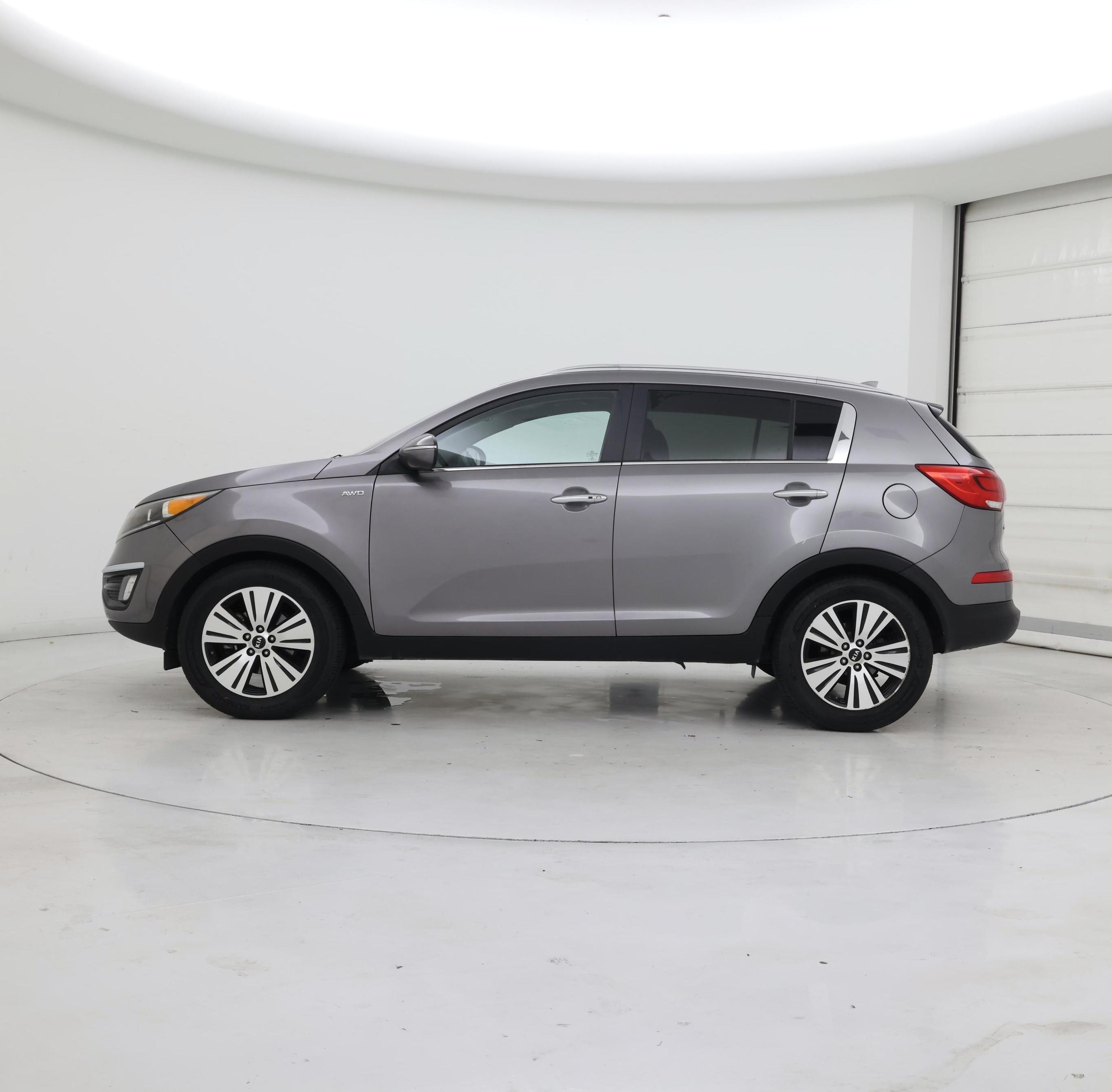 Thumbnail: 2016 Kia Sportage - 3