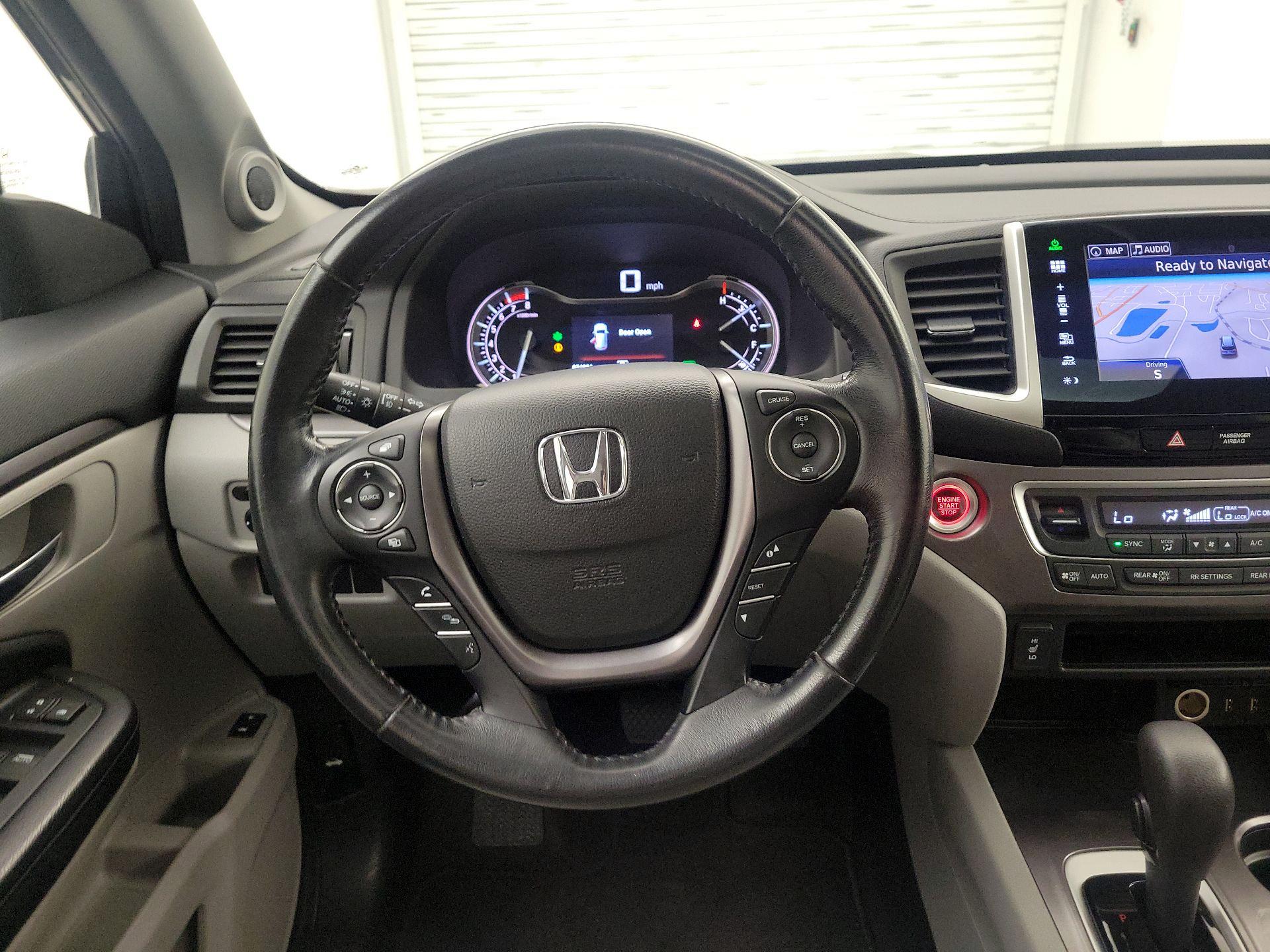 Thumbnail: 2016 Honda Pilot - 10