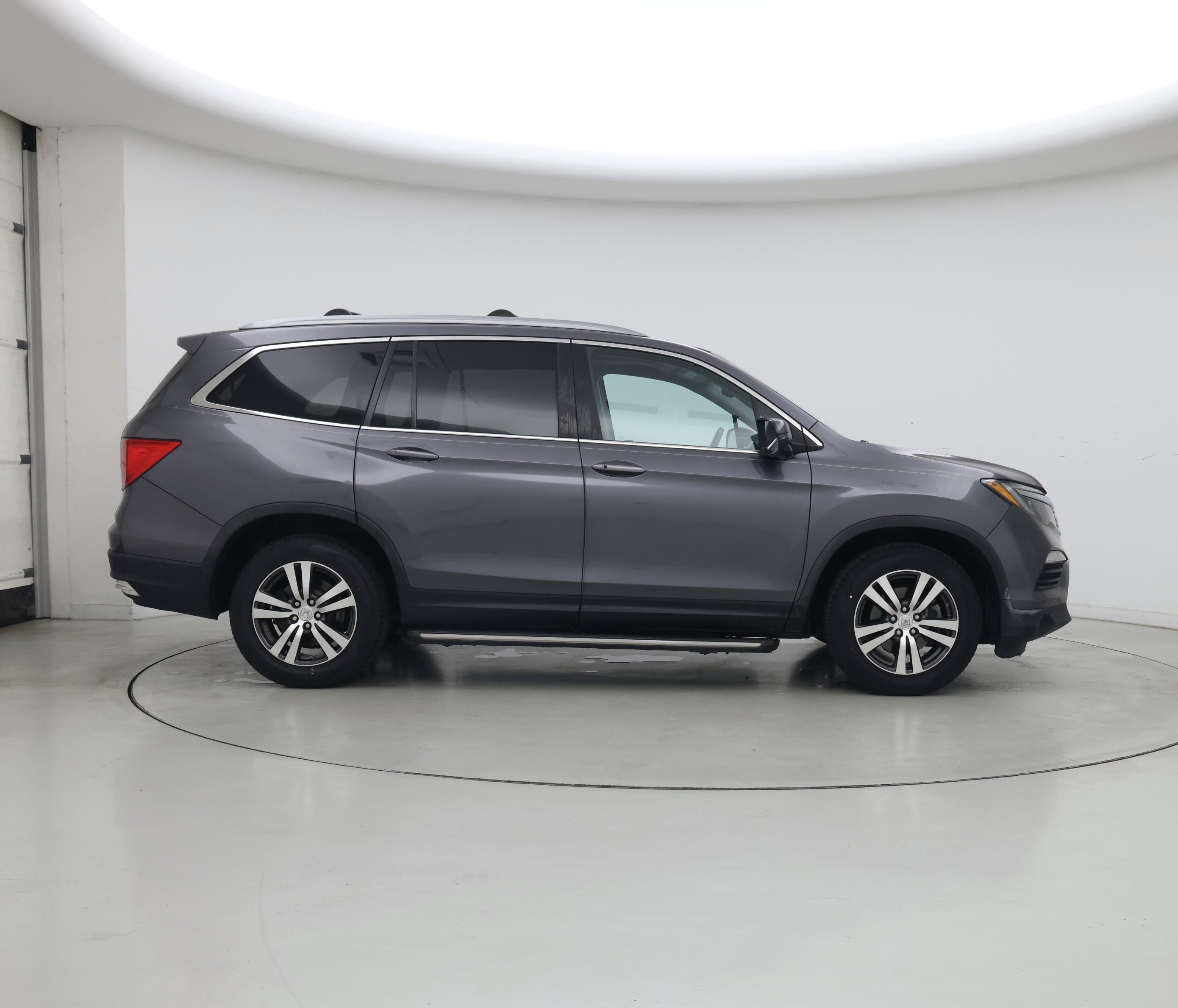 Thumbnail: 2016 Honda Pilot - 7