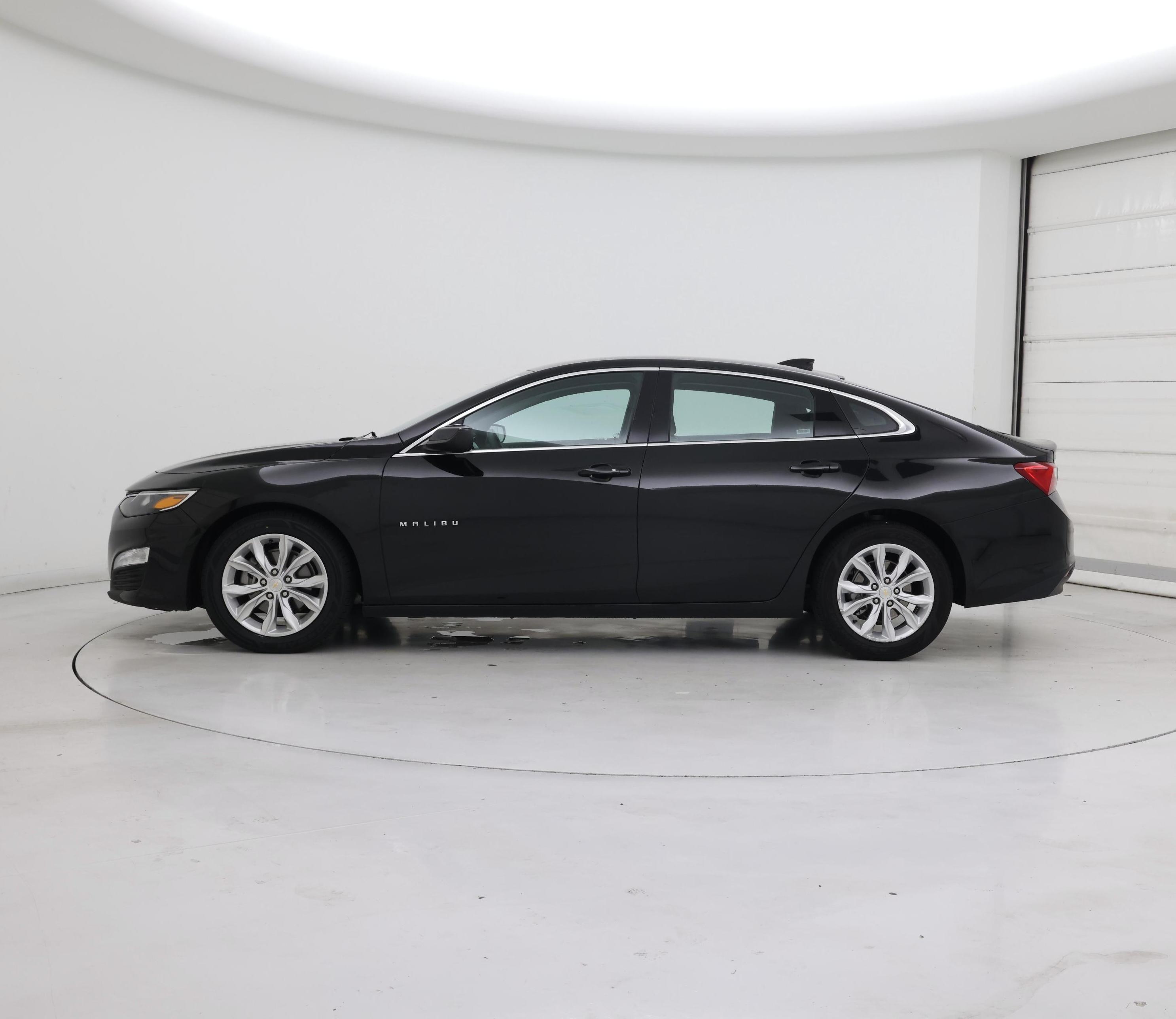 Thumbnail: 2024 Chevrolet Malibu - 3