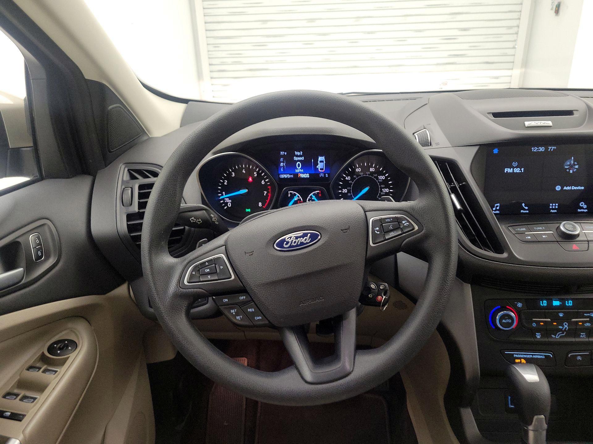 Thumbnail: 2017 Ford Escape - 10