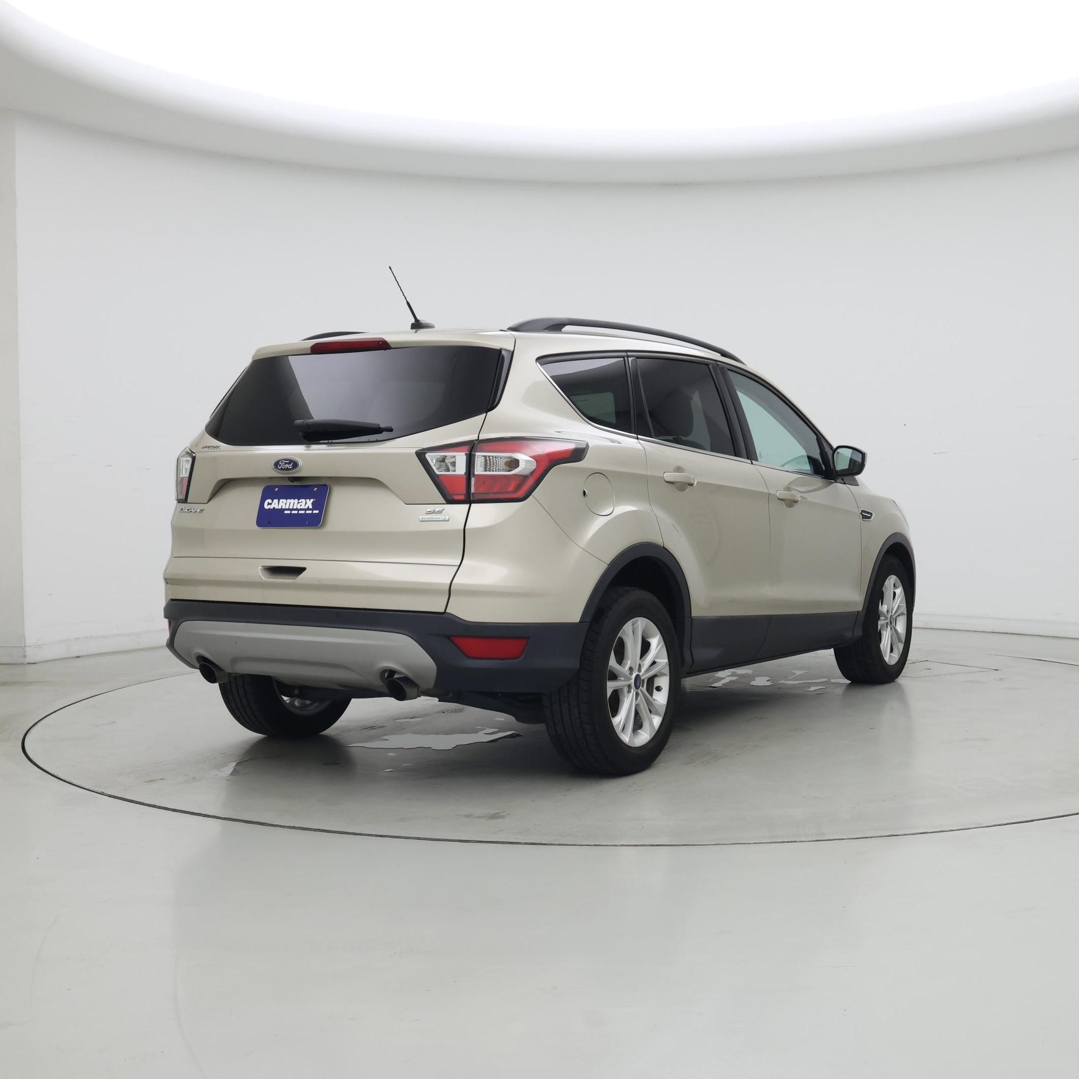 Thumbnail: 2017 Ford Escape - 8