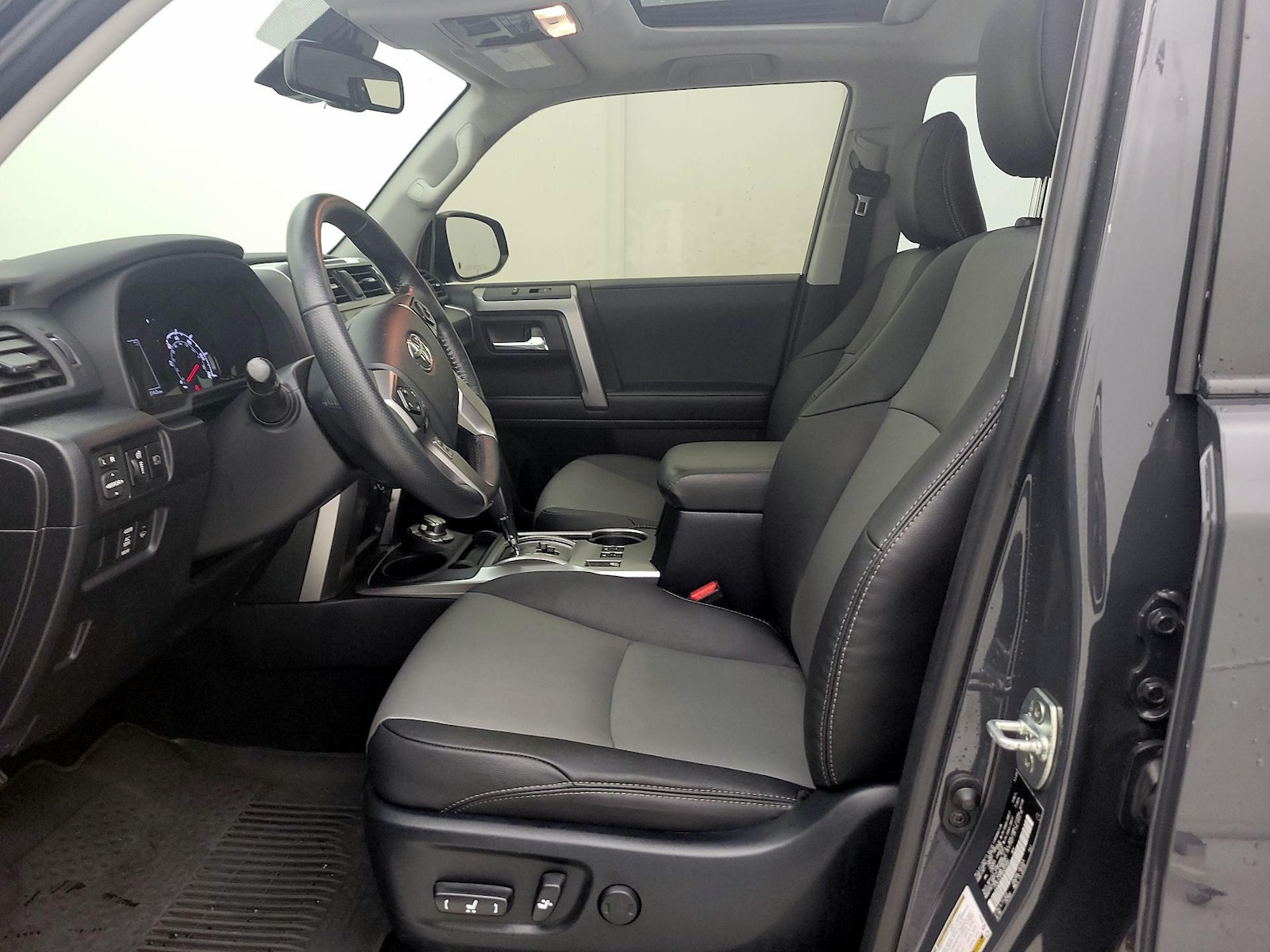 2024 Toyota 4Runner SR5 Premium - Photo 12