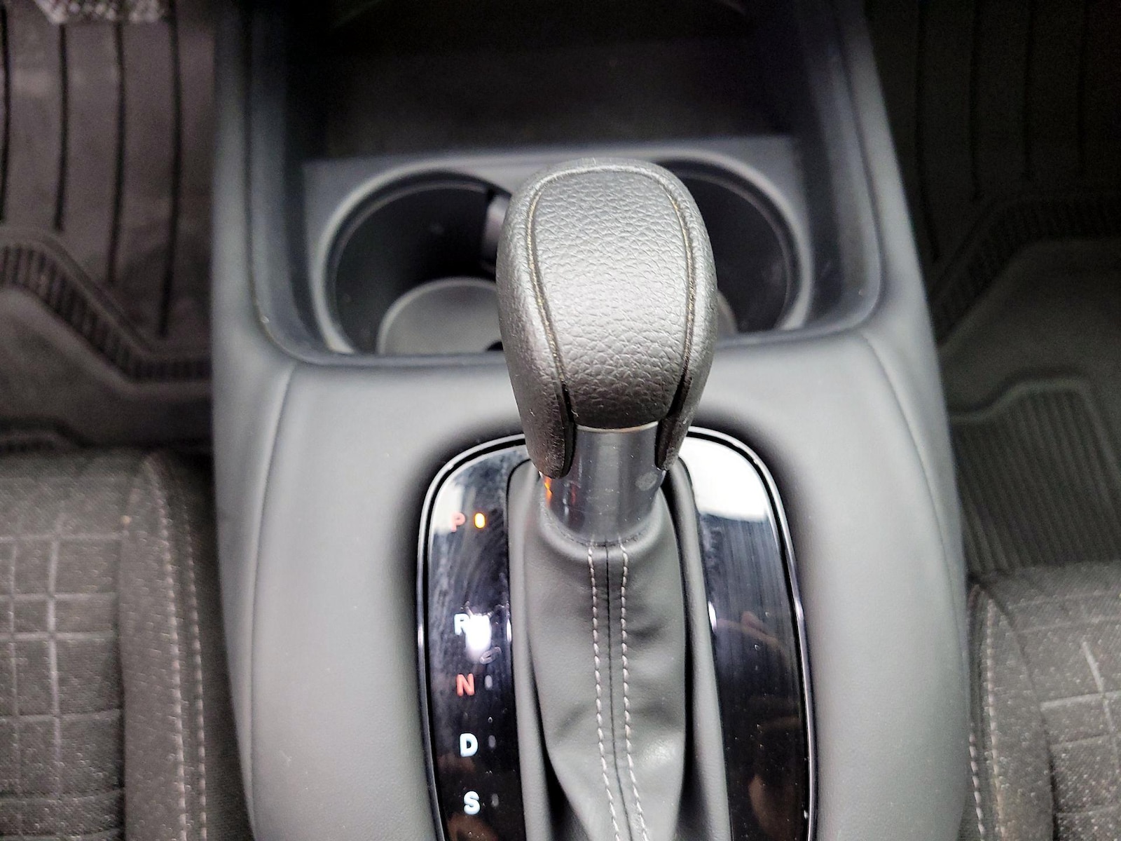 2025 Honda HR-V LX - Photo 18