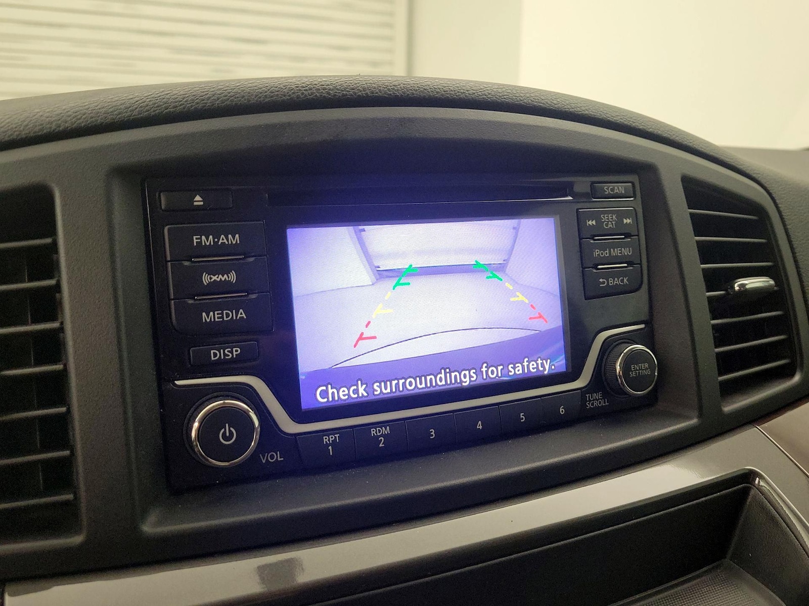 2016 Nissan Quest SV - Photo 15