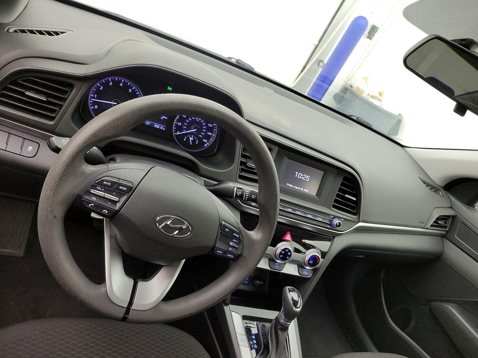2019 Hyundai Elantra SE - Photo 10