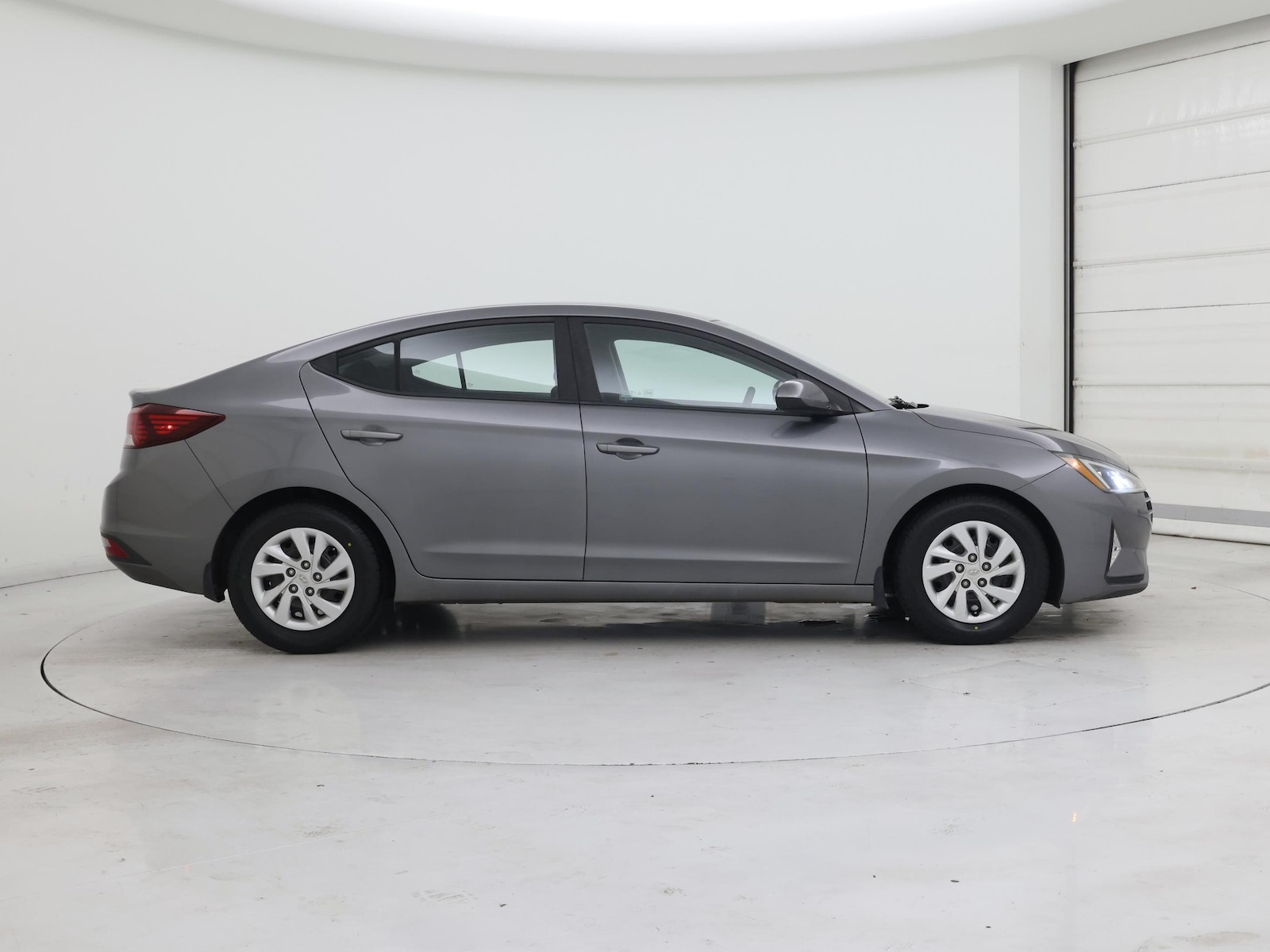 2019 Hyundai Elantra SE - Photo 8
