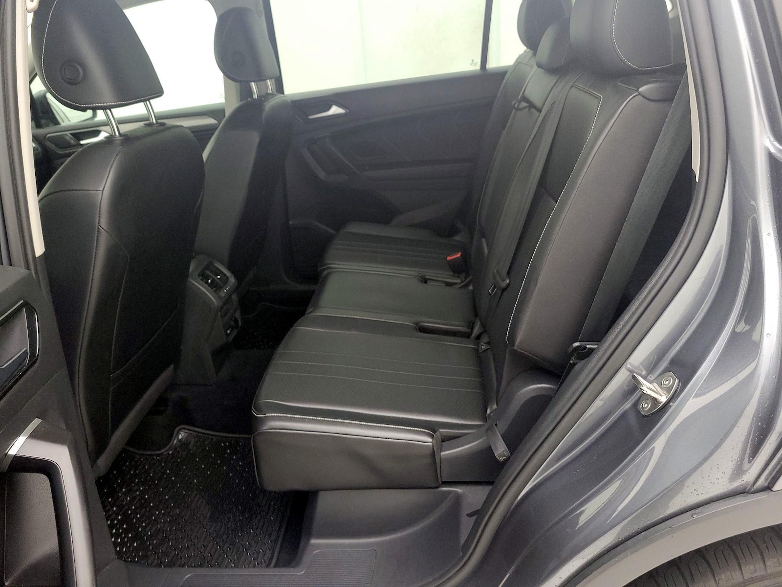 2024 Volkswagen Tiguan SE - Photo 20