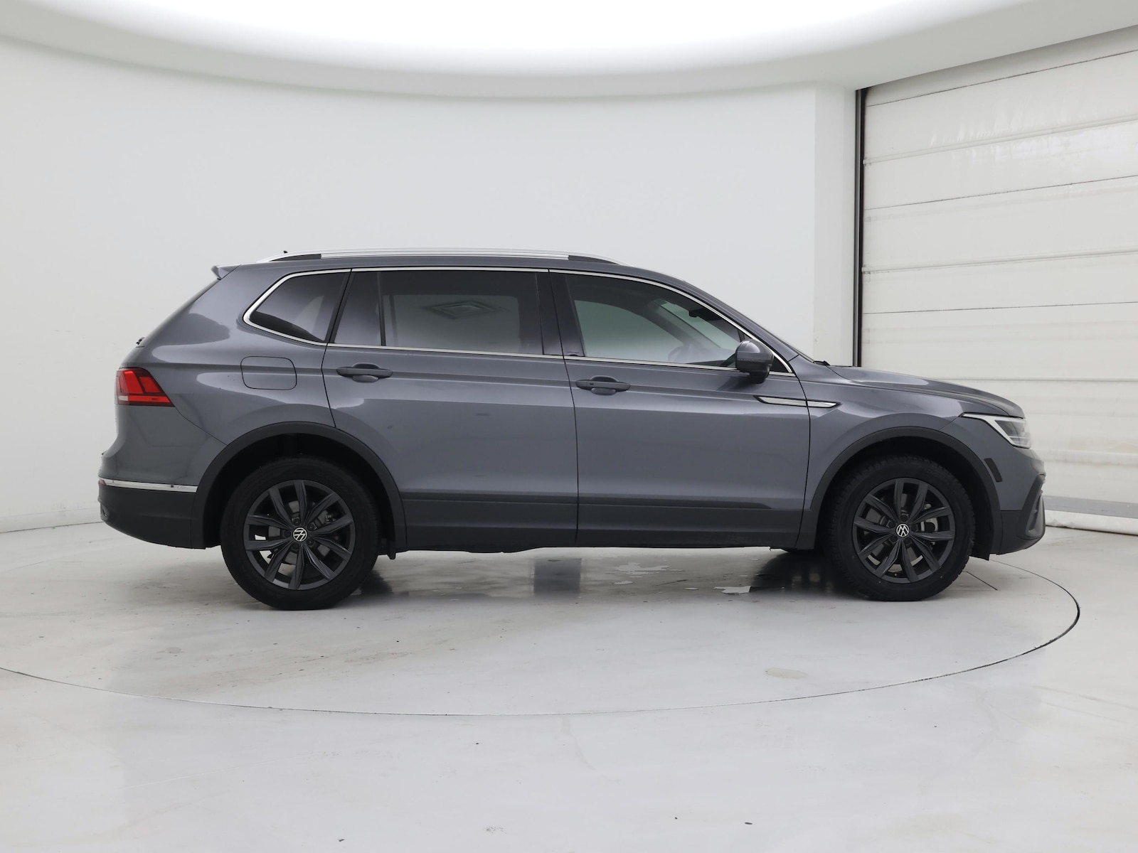 2024 Volkswagen Tiguan SE - Photo 8