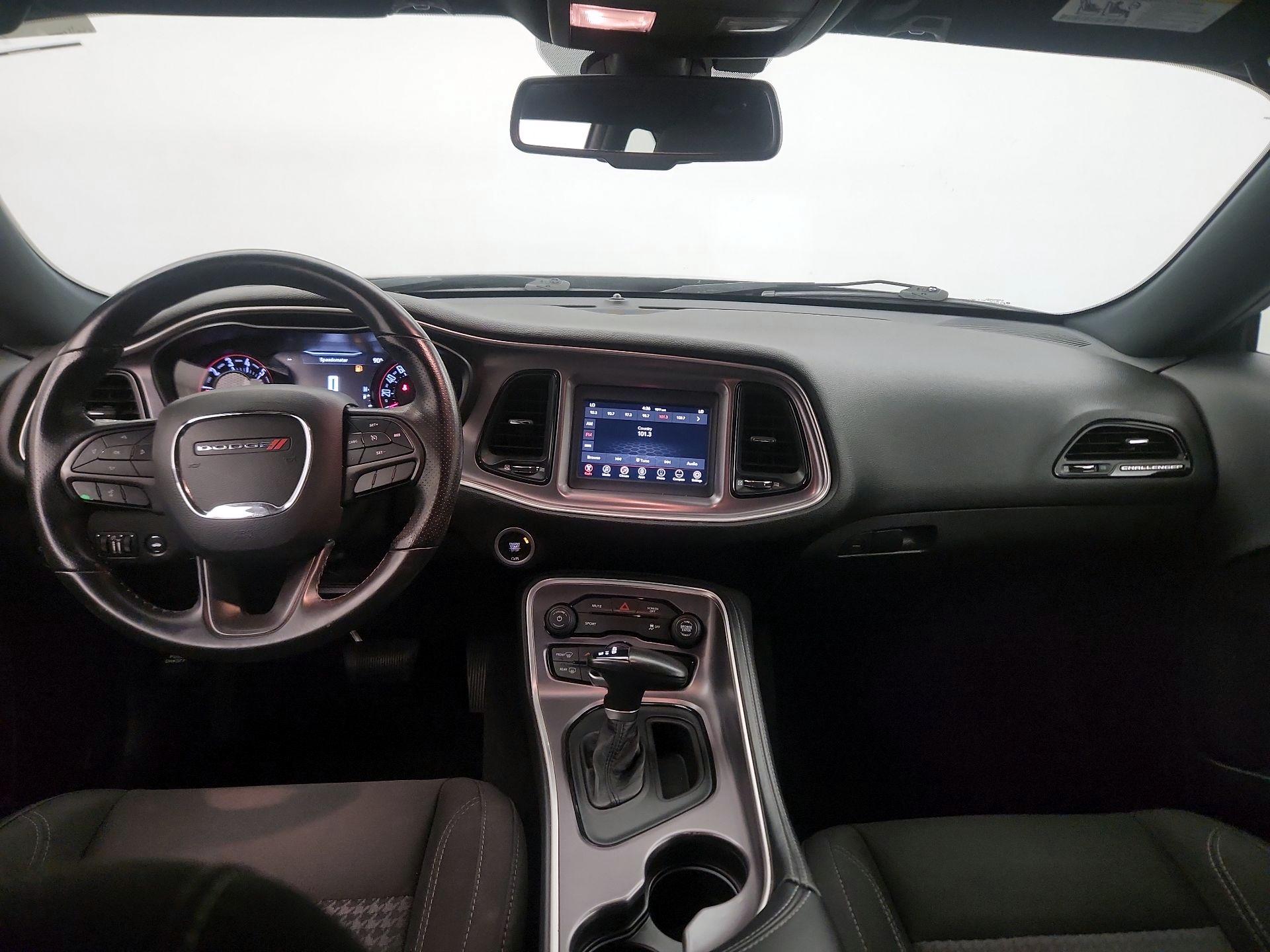 Thumbnail: 2019 Dodge Challenger - 9