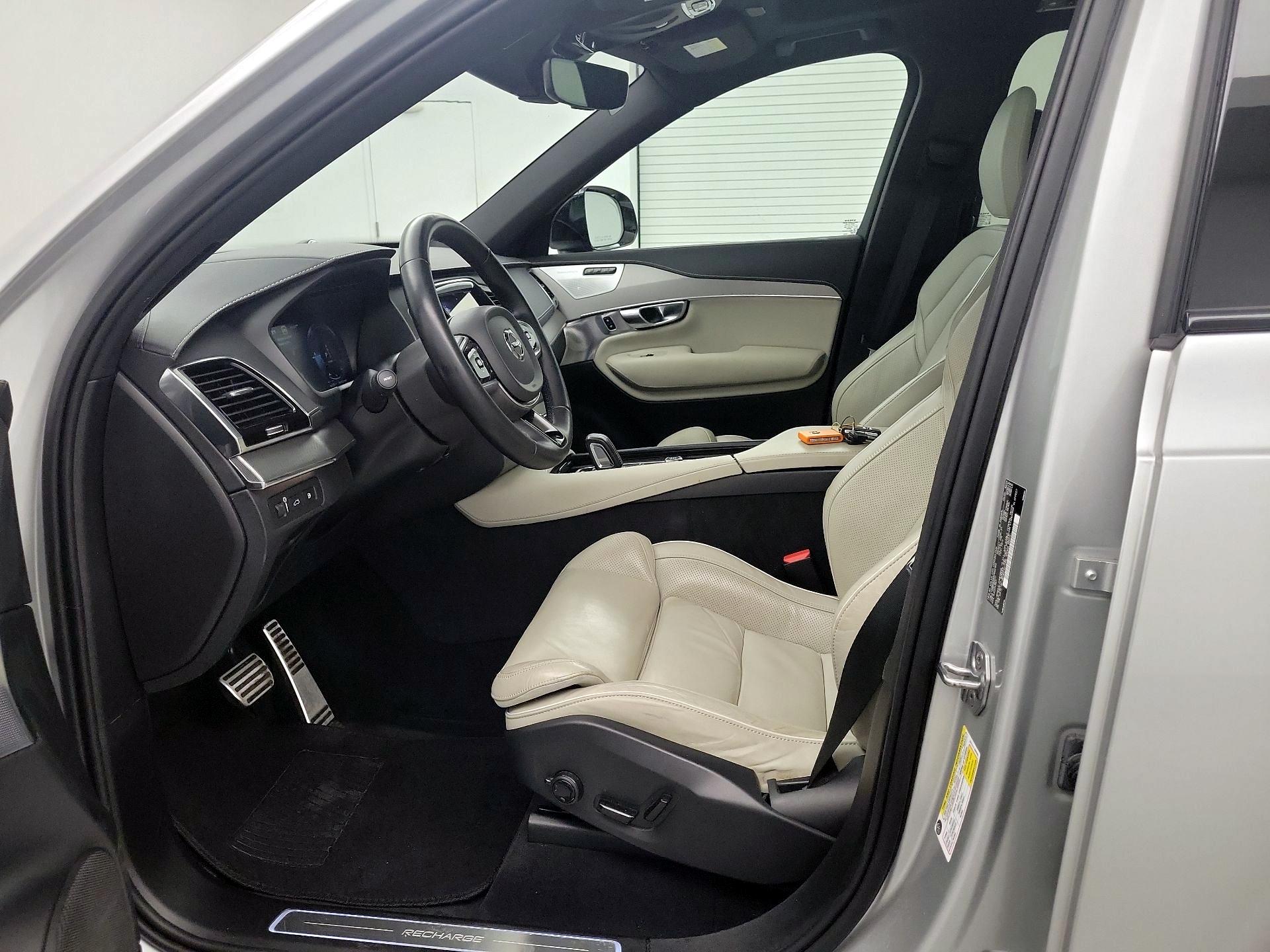 Thumbnail: 2022 Volvo XC90 - 11