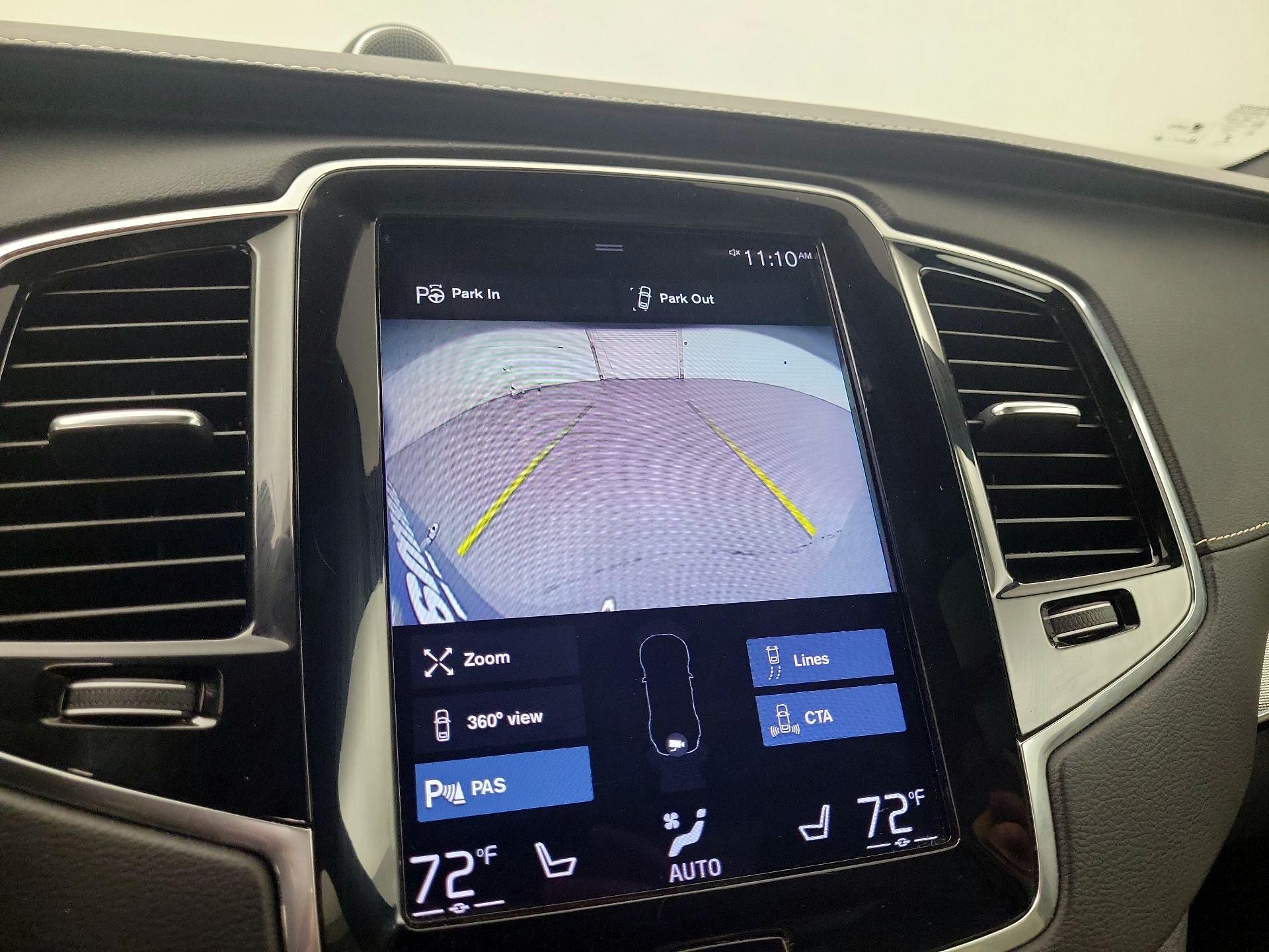 Thumbnail: 2022 Volvo XC90 - 15