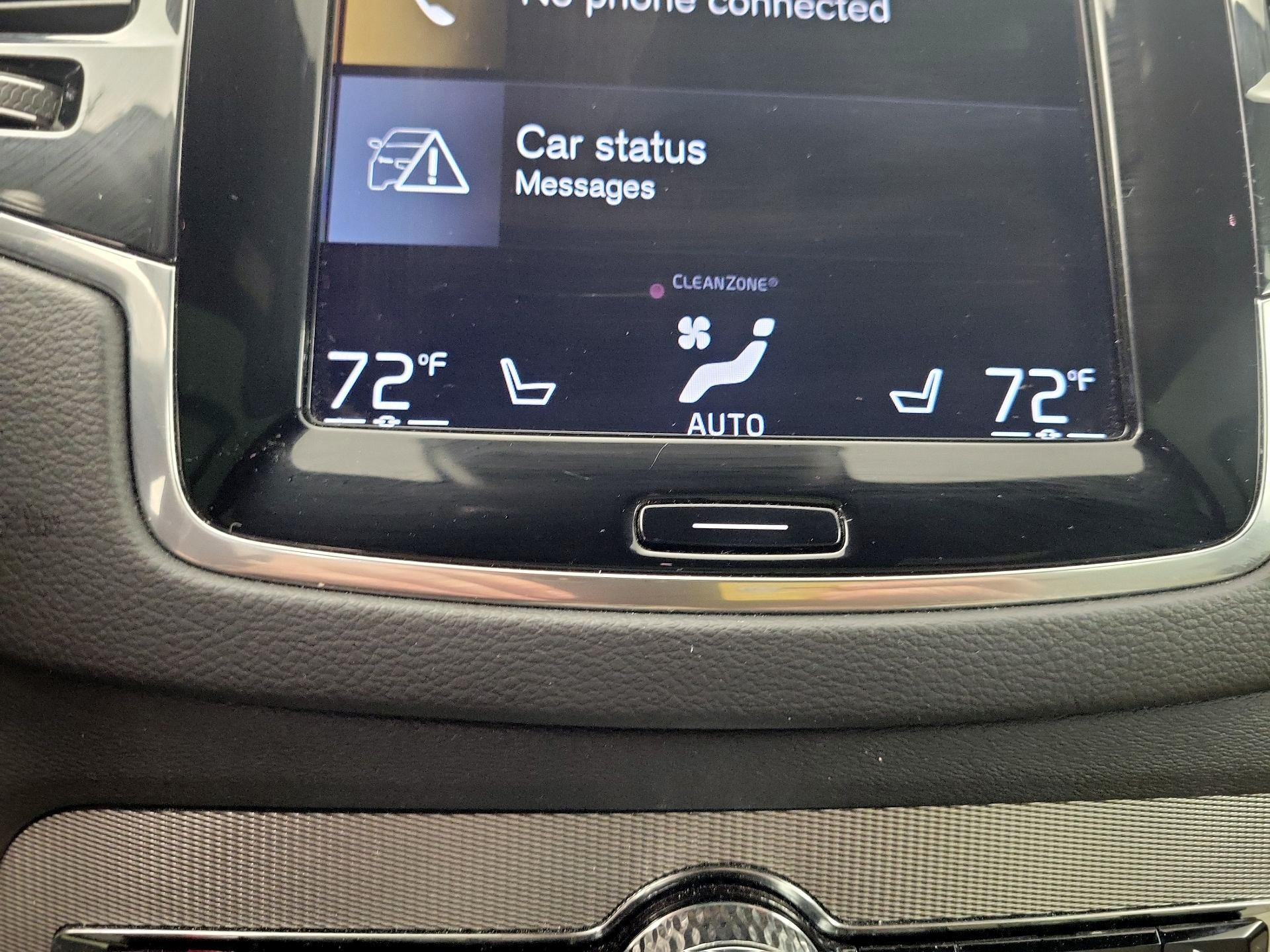 Thumbnail: 2022 Volvo XC90 - 17