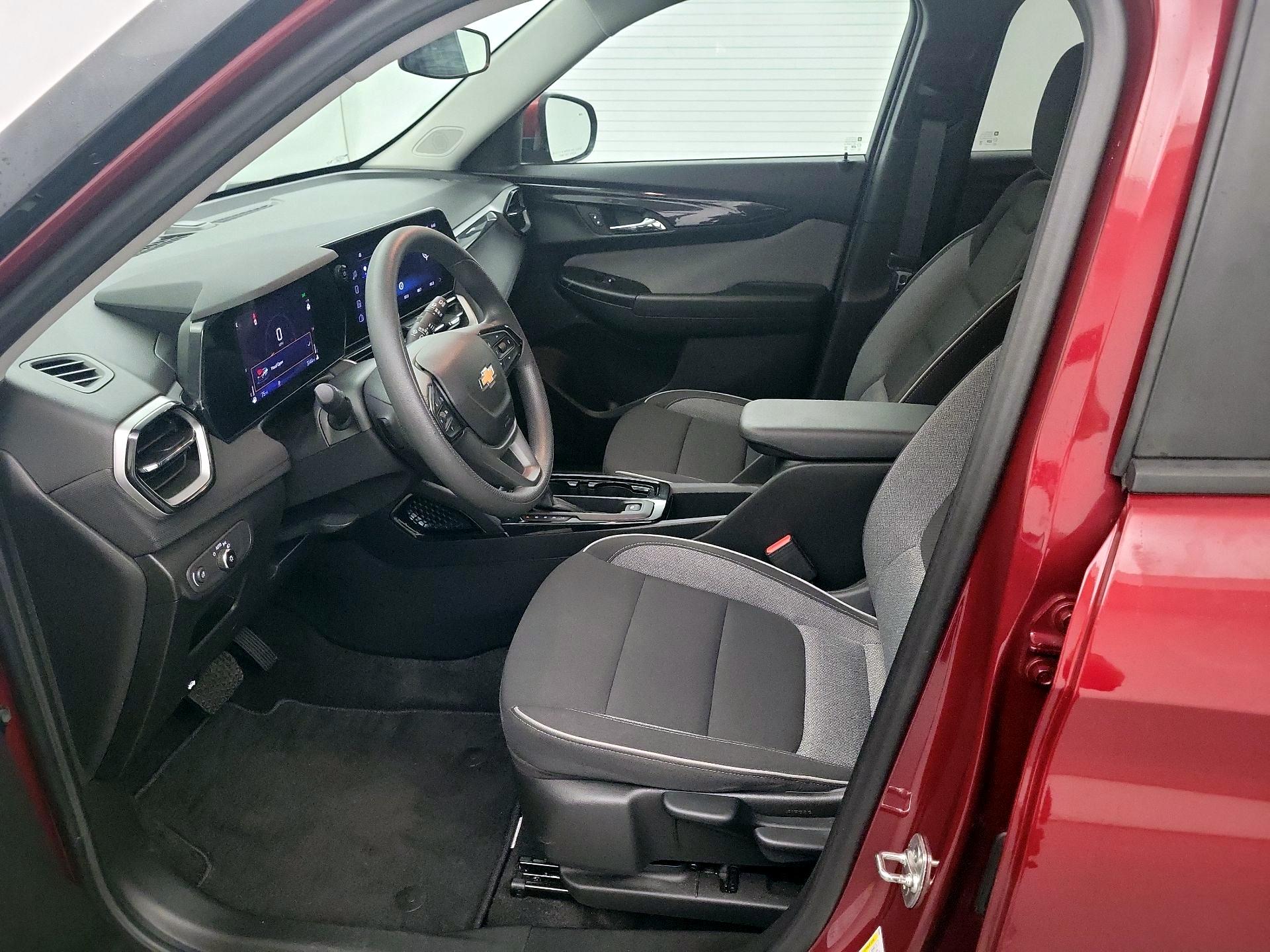 Thumbnail: 2024 Chevrolet TrailBlazer - 11