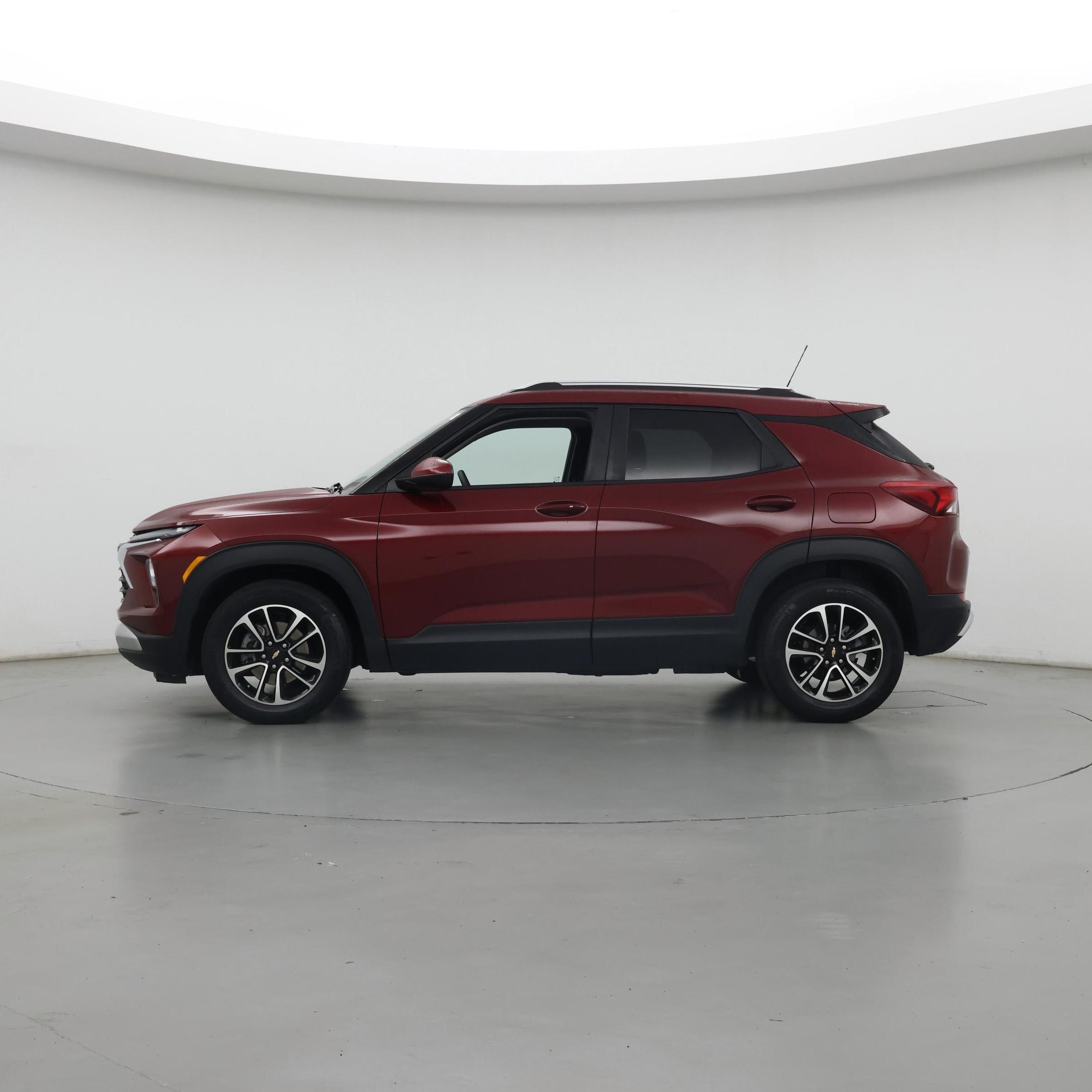 Thumbnail: 2024 Chevrolet TrailBlazer - 3