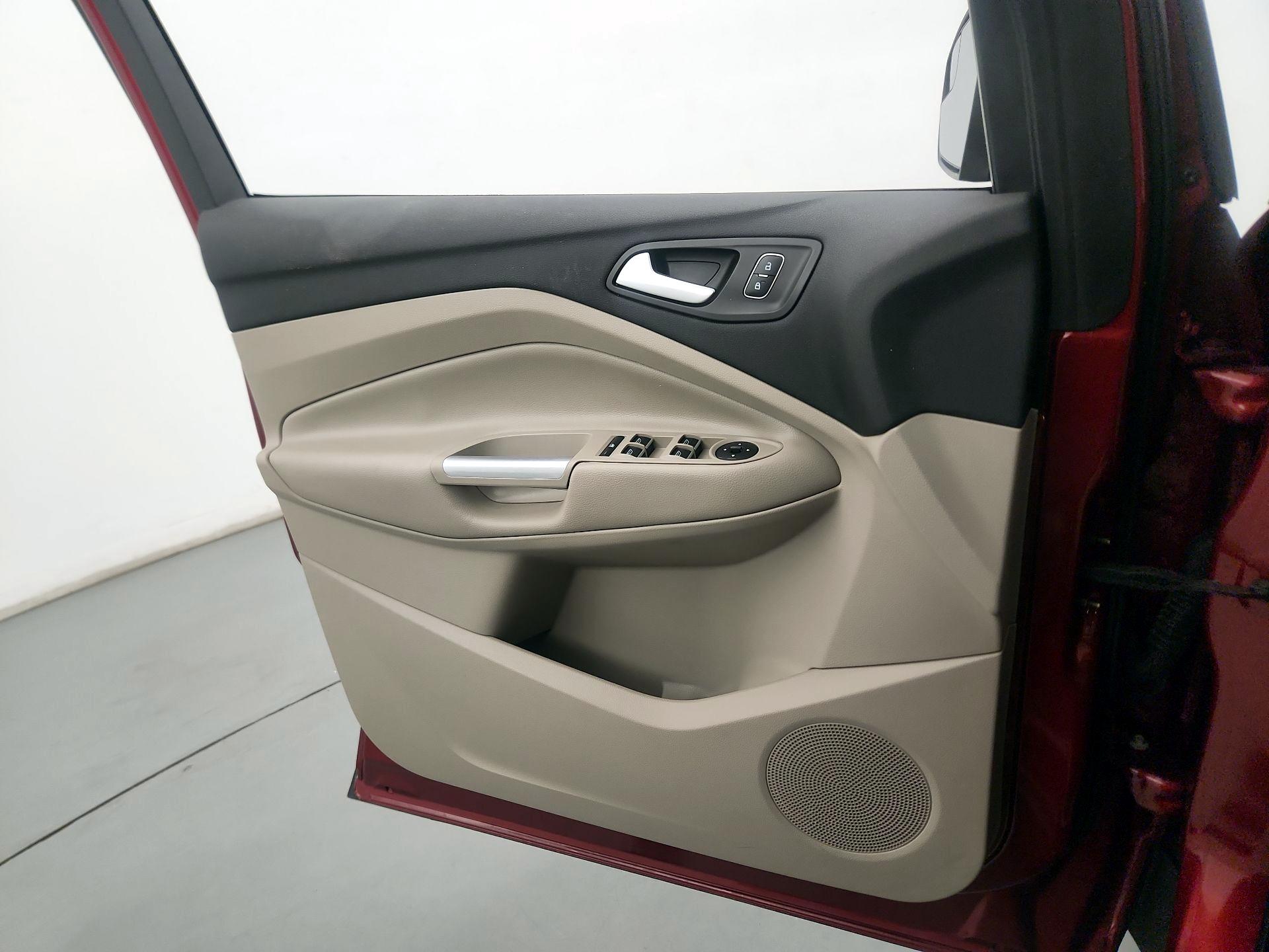 Thumbnail: 2019 Ford Escape - 12