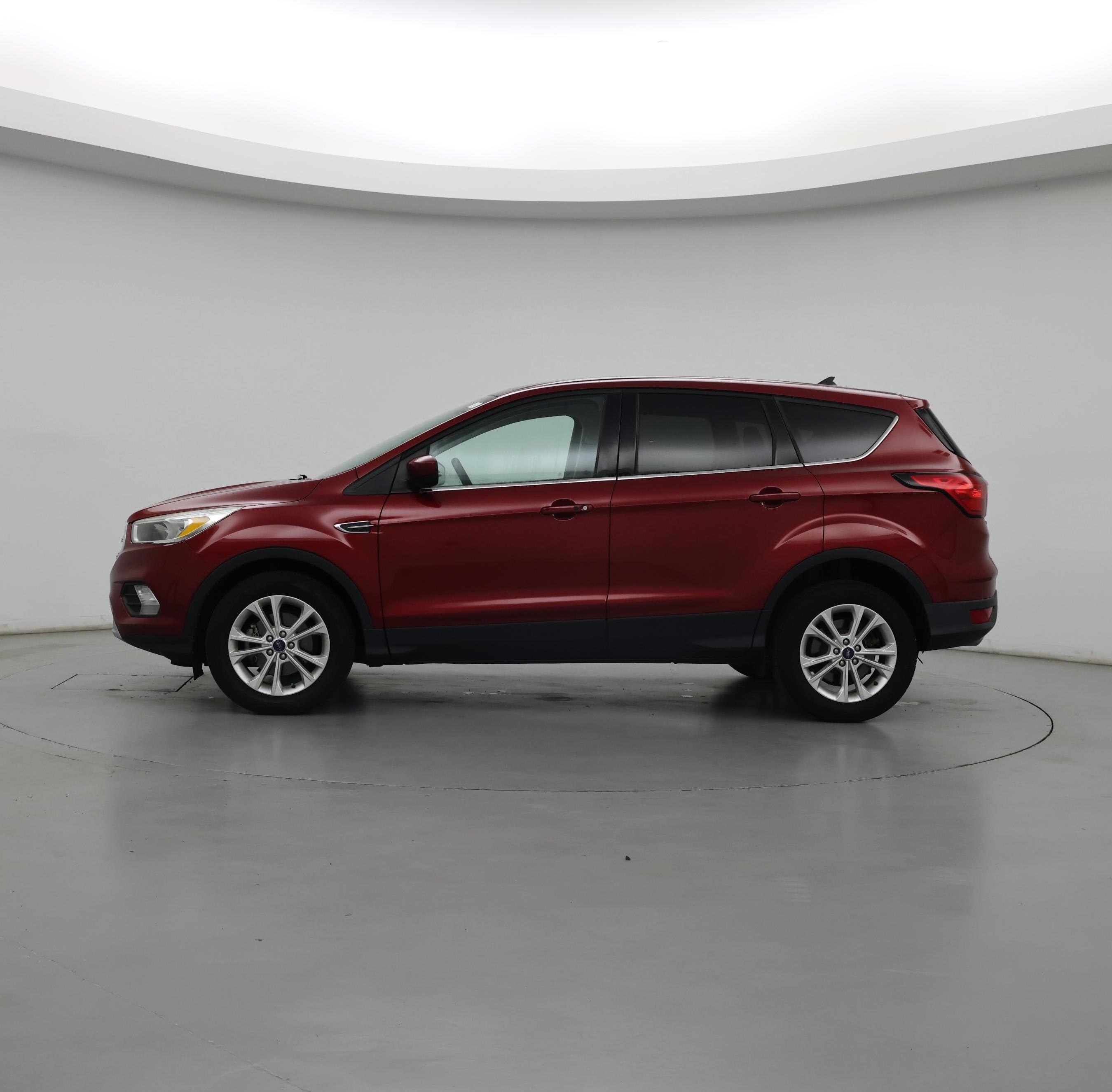 Thumbnail: 2019 Ford Escape - 3