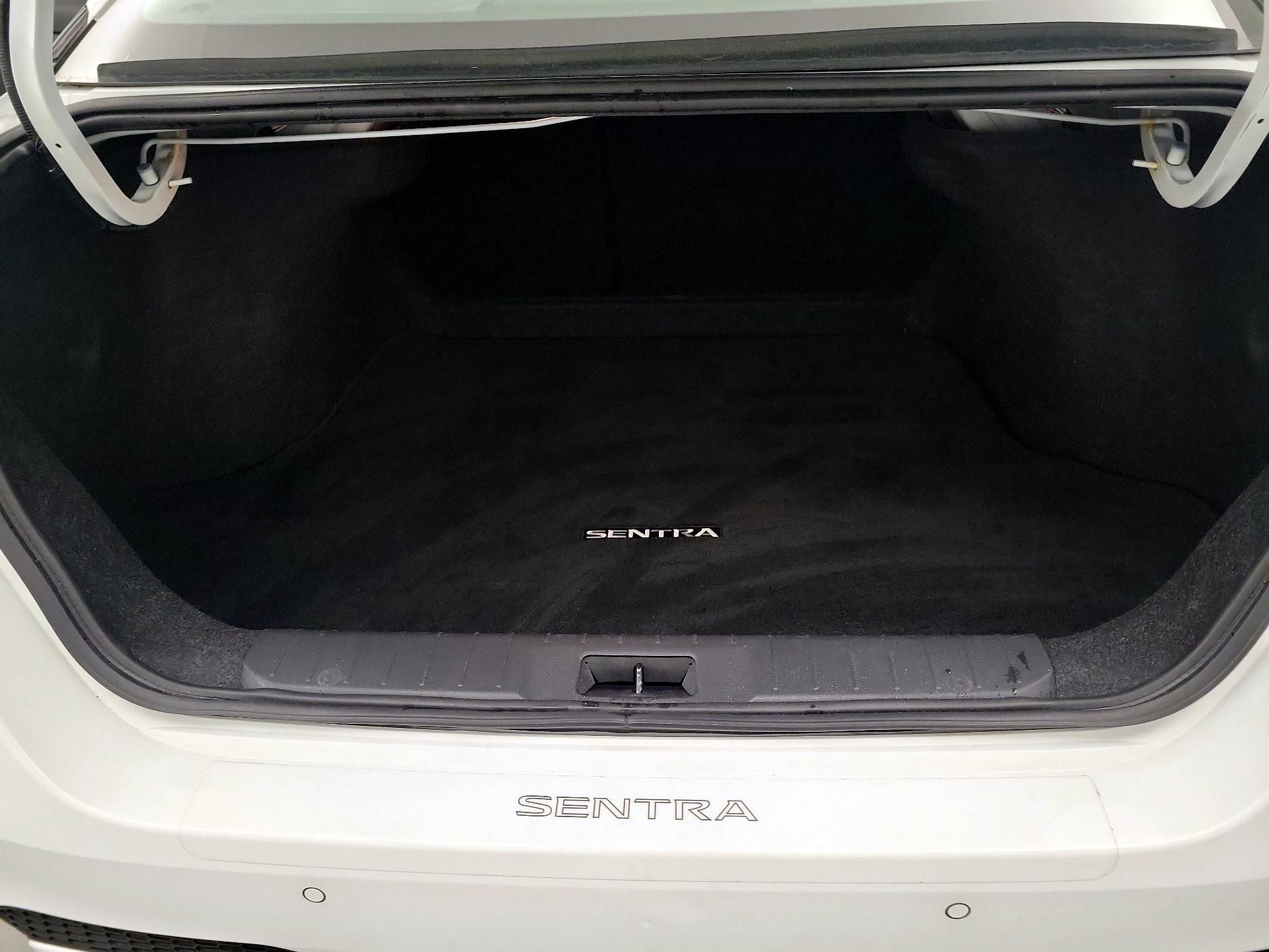 Thumbnail: 2022 Nissan Sentra - 20