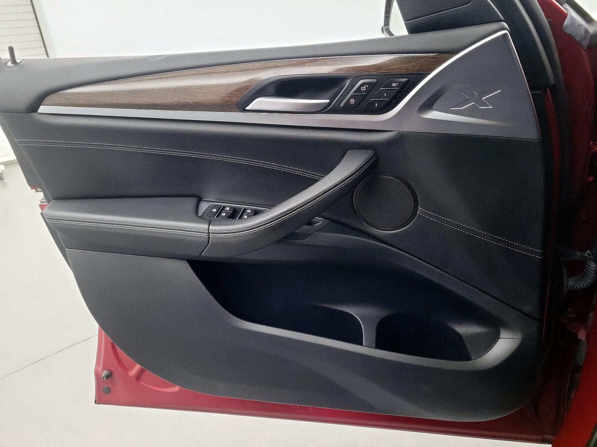 Thumbnail: 2021 BMW X4 - 12