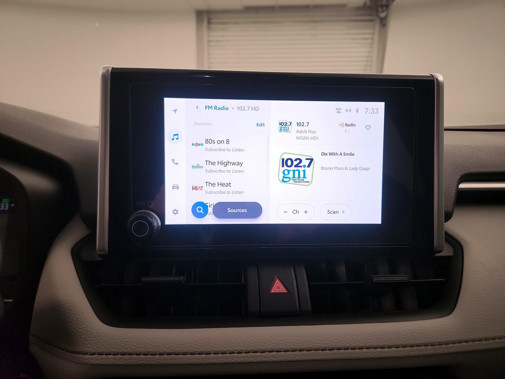 Thumbnail: 2023 Toyota RAV4 - 16