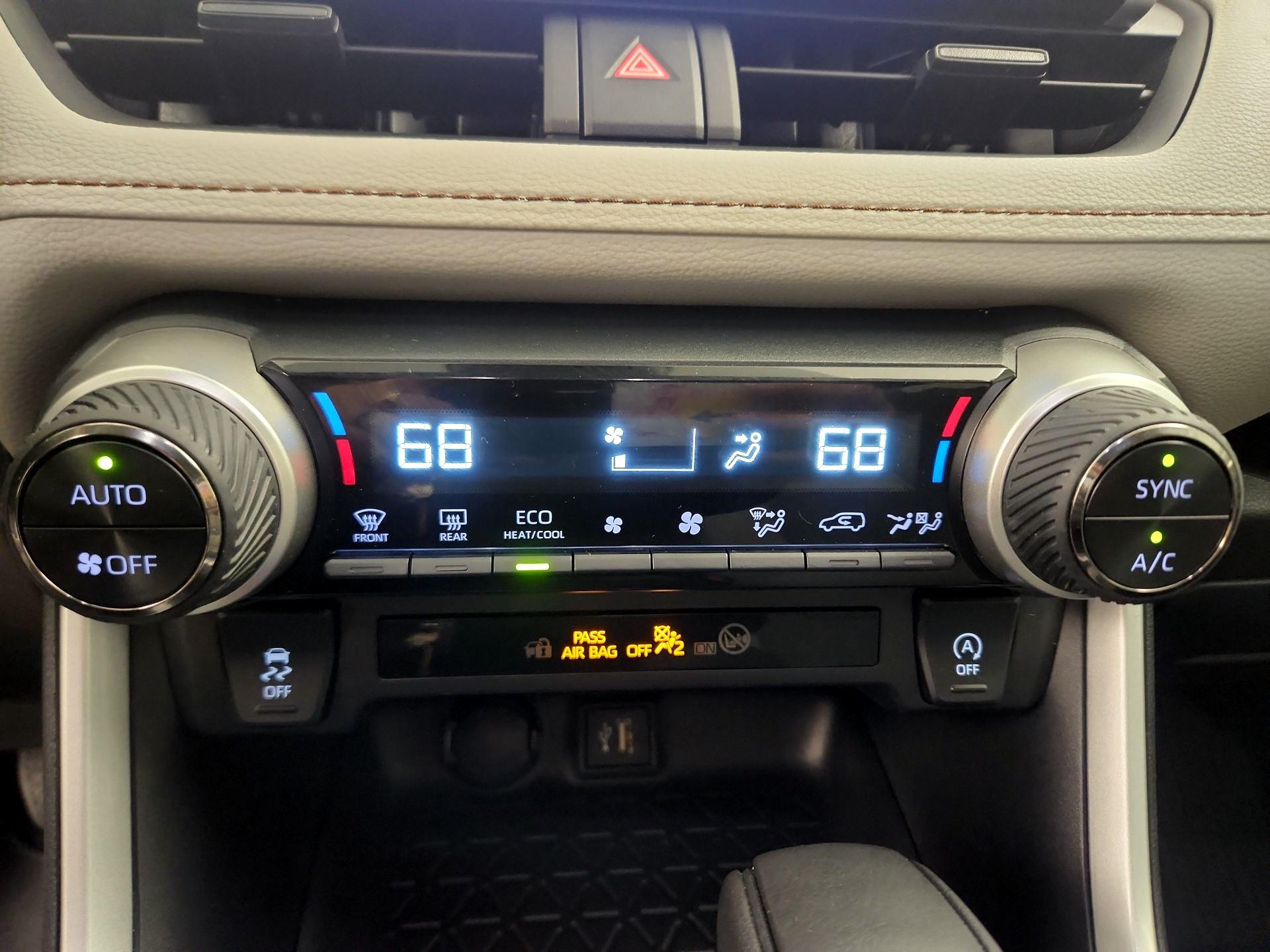 Thumbnail: 2023 Toyota RAV4 - 17