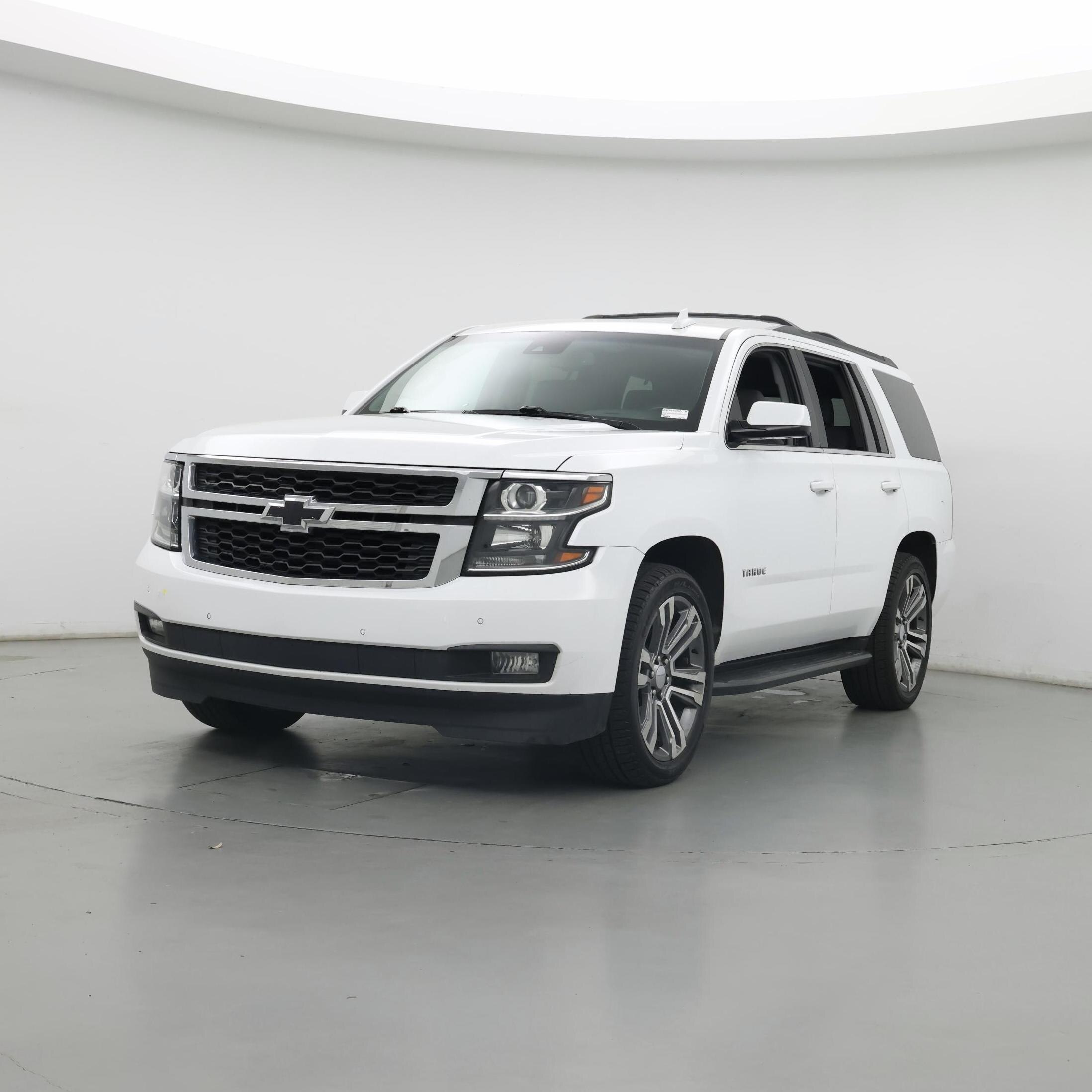 Thumbnail: 2018 Chevrolet Tahoe - 4