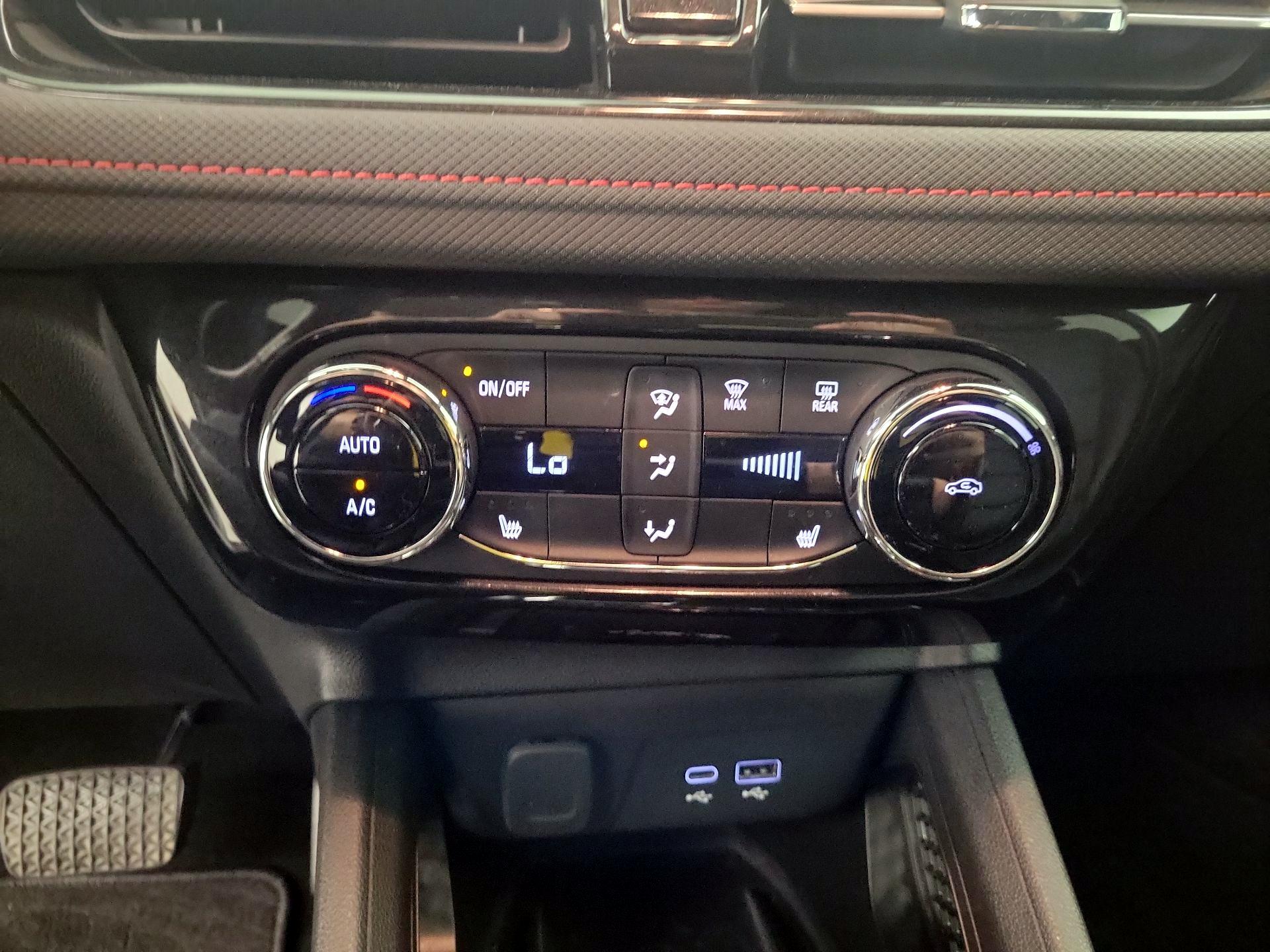 Thumbnail: 2025 Chevrolet TrailBlazer - 16