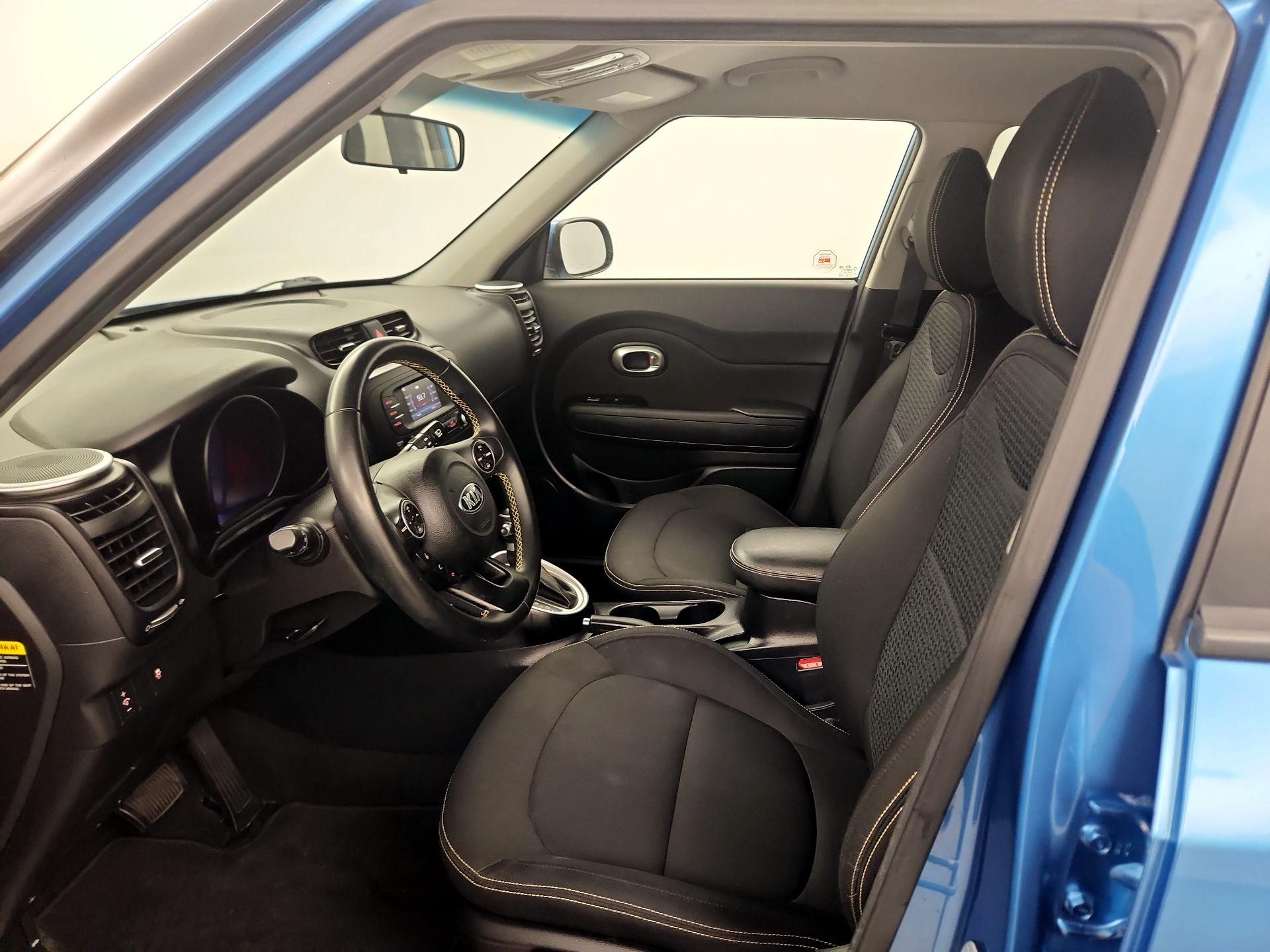 Thumbnail: 2016 Kia Soul - 11