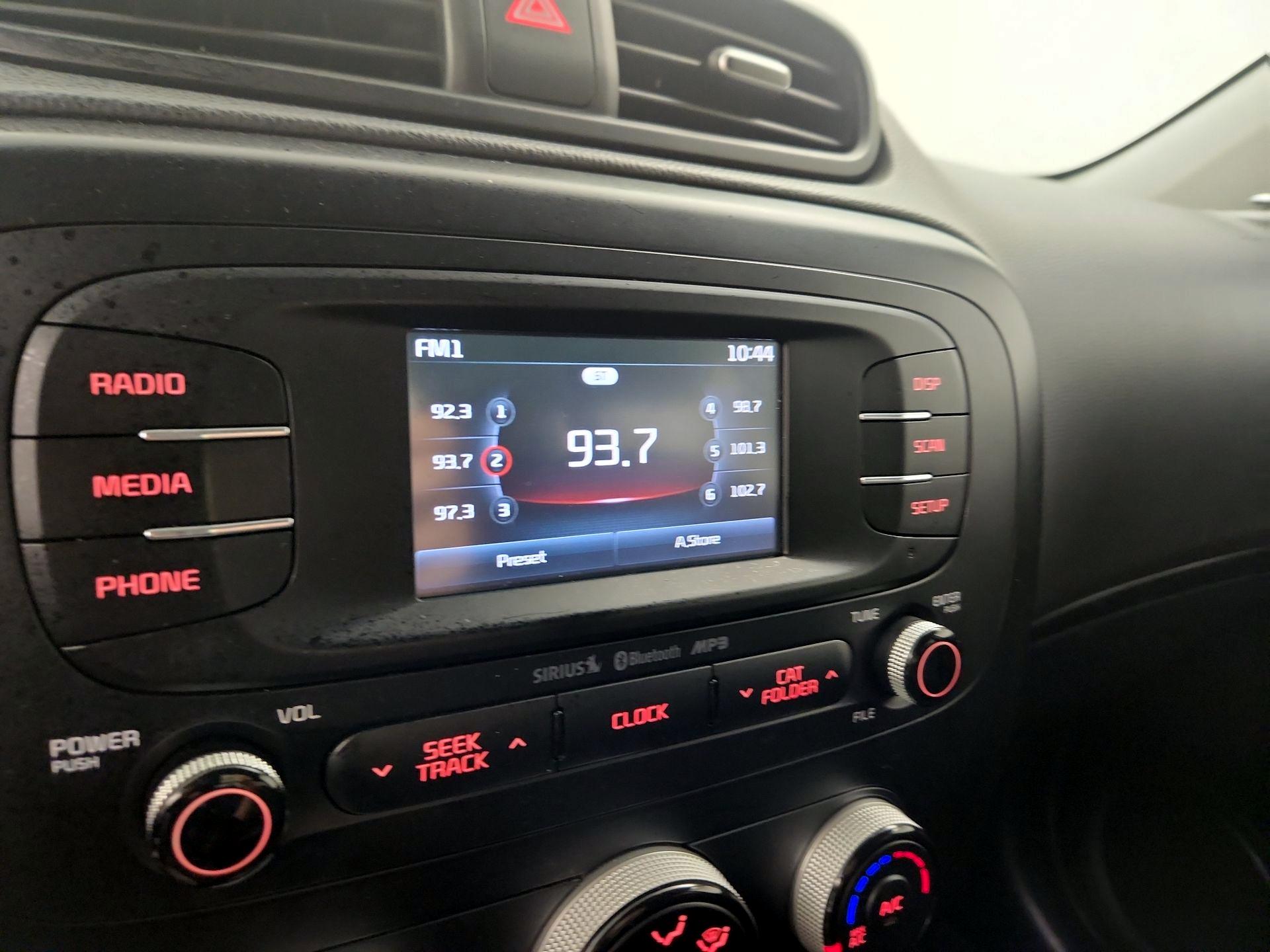 Thumbnail: 2016 Kia Soul - 15