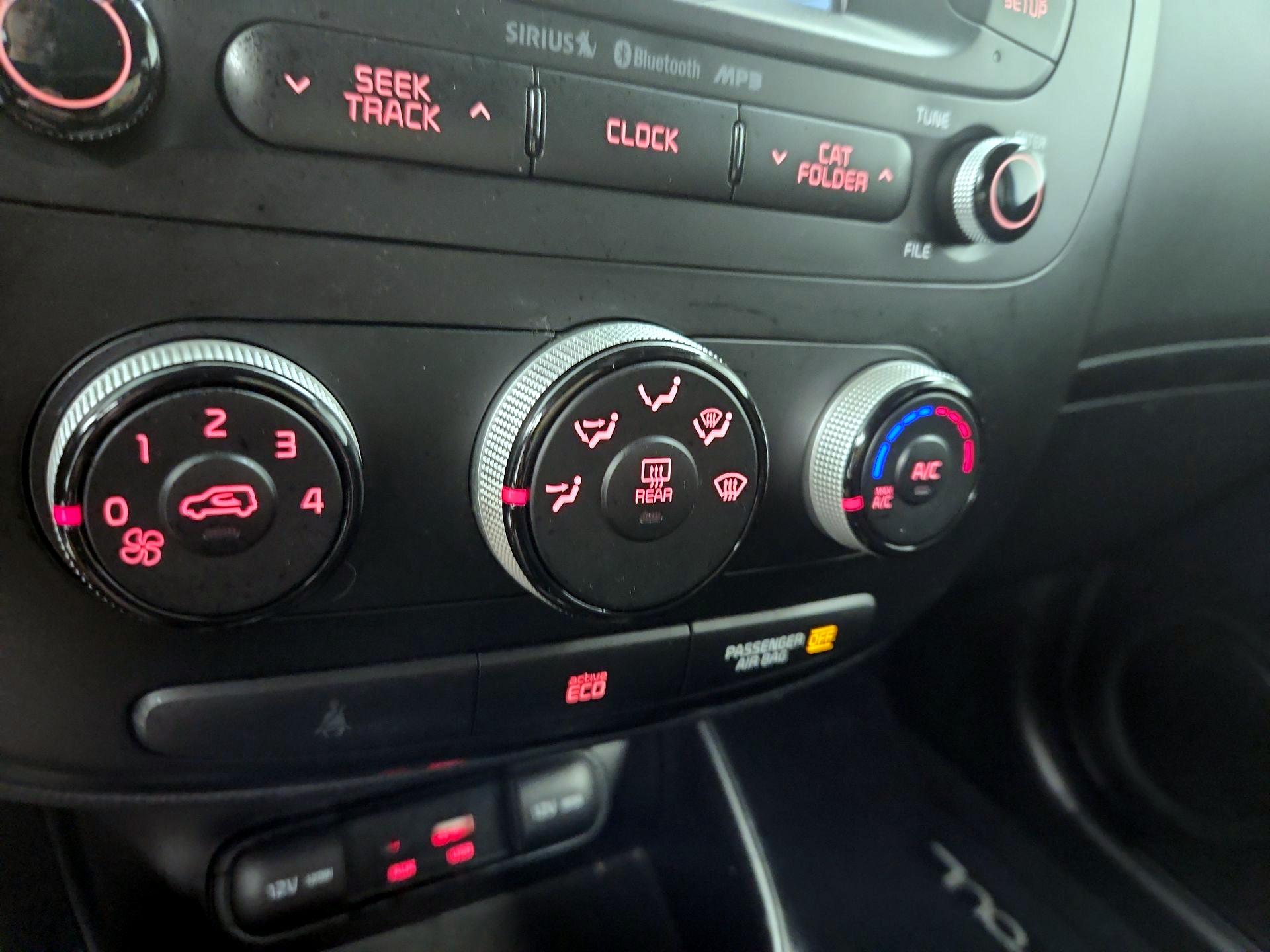 Thumbnail: 2016 Kia Soul - 16