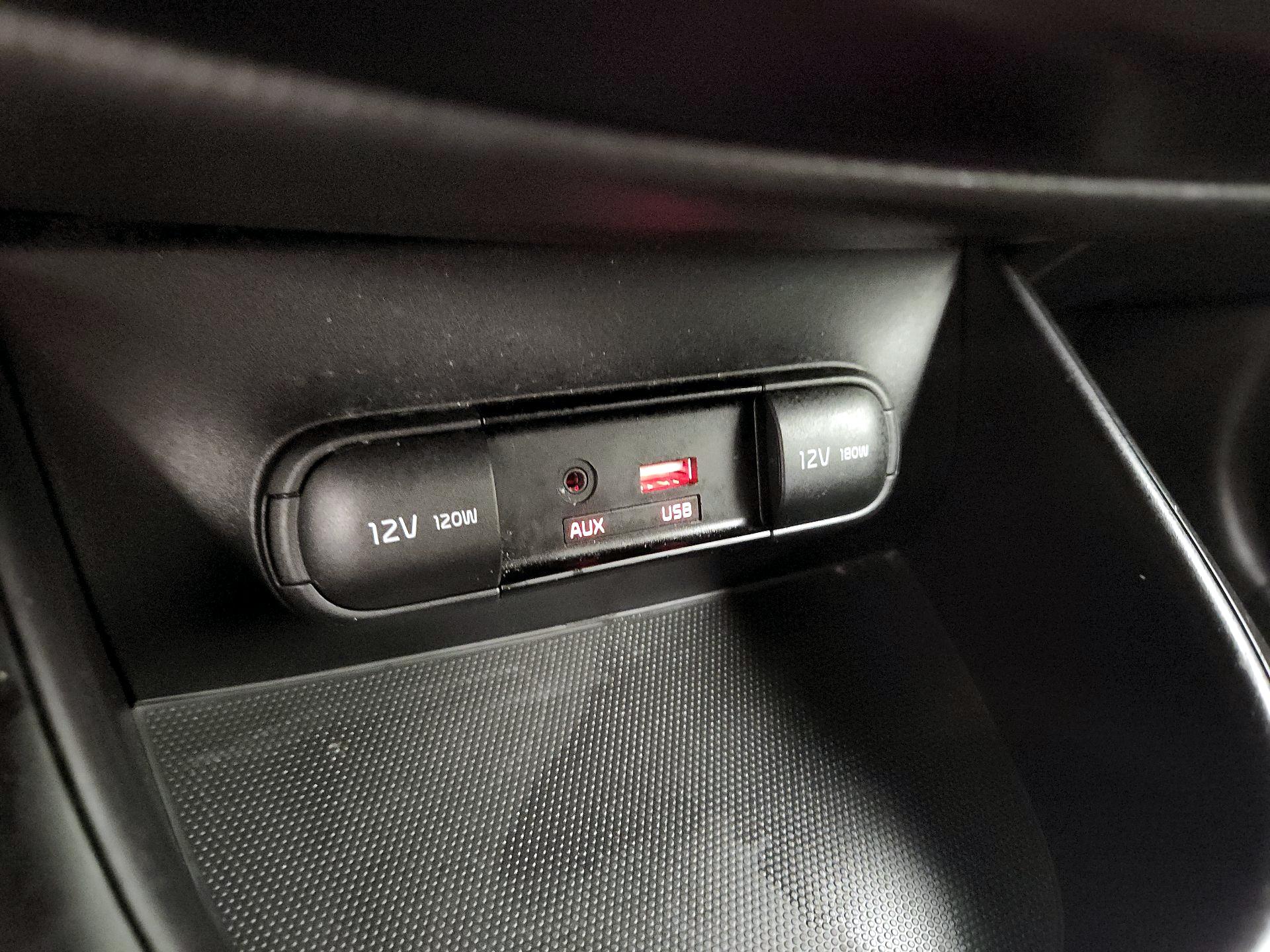 Thumbnail: 2016 Kia Soul - 18