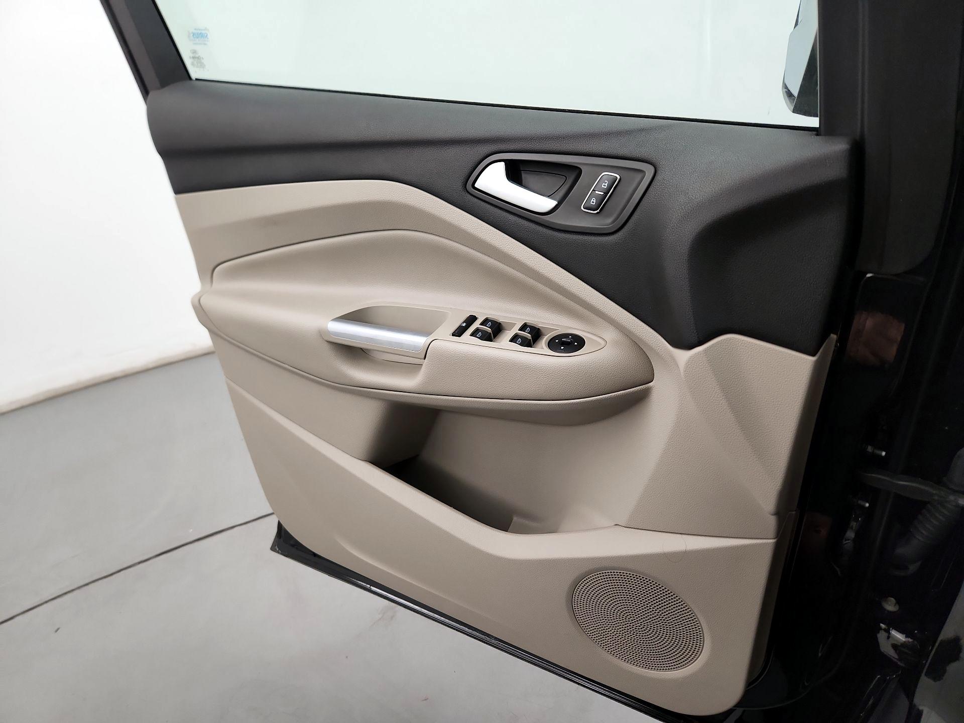 Thumbnail: 2015 Ford Escape - 12