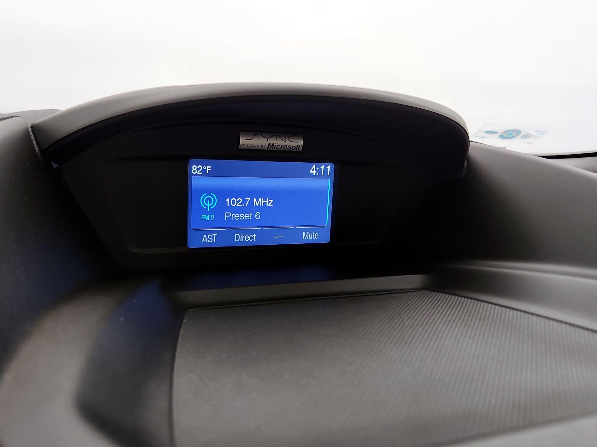 Thumbnail: 2015 Ford Escape - 15