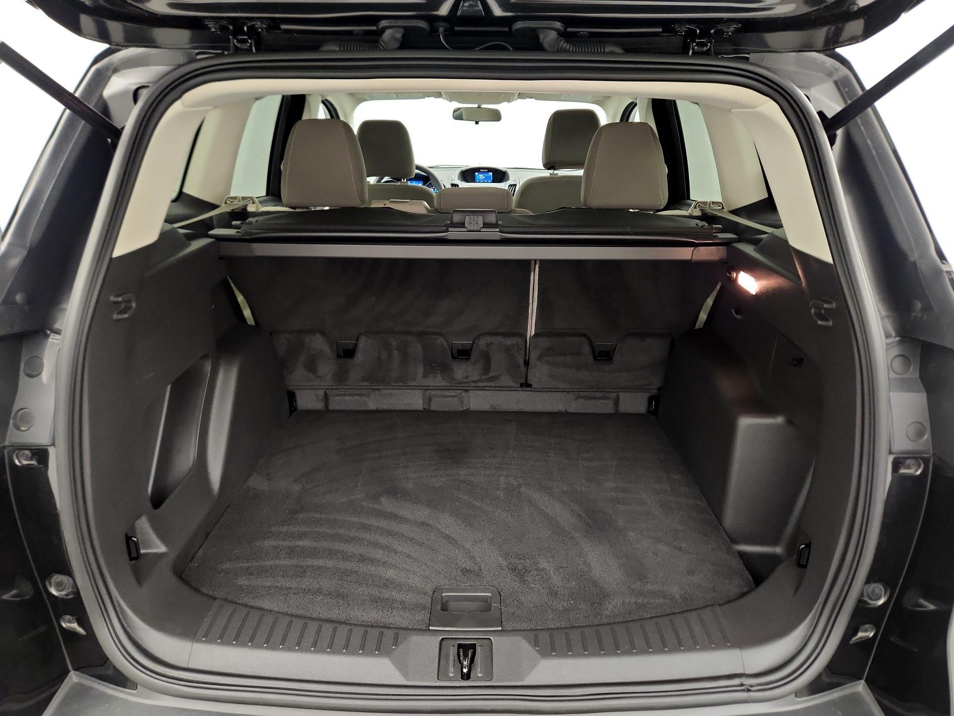 Thumbnail: 2015 Ford Escape - 20