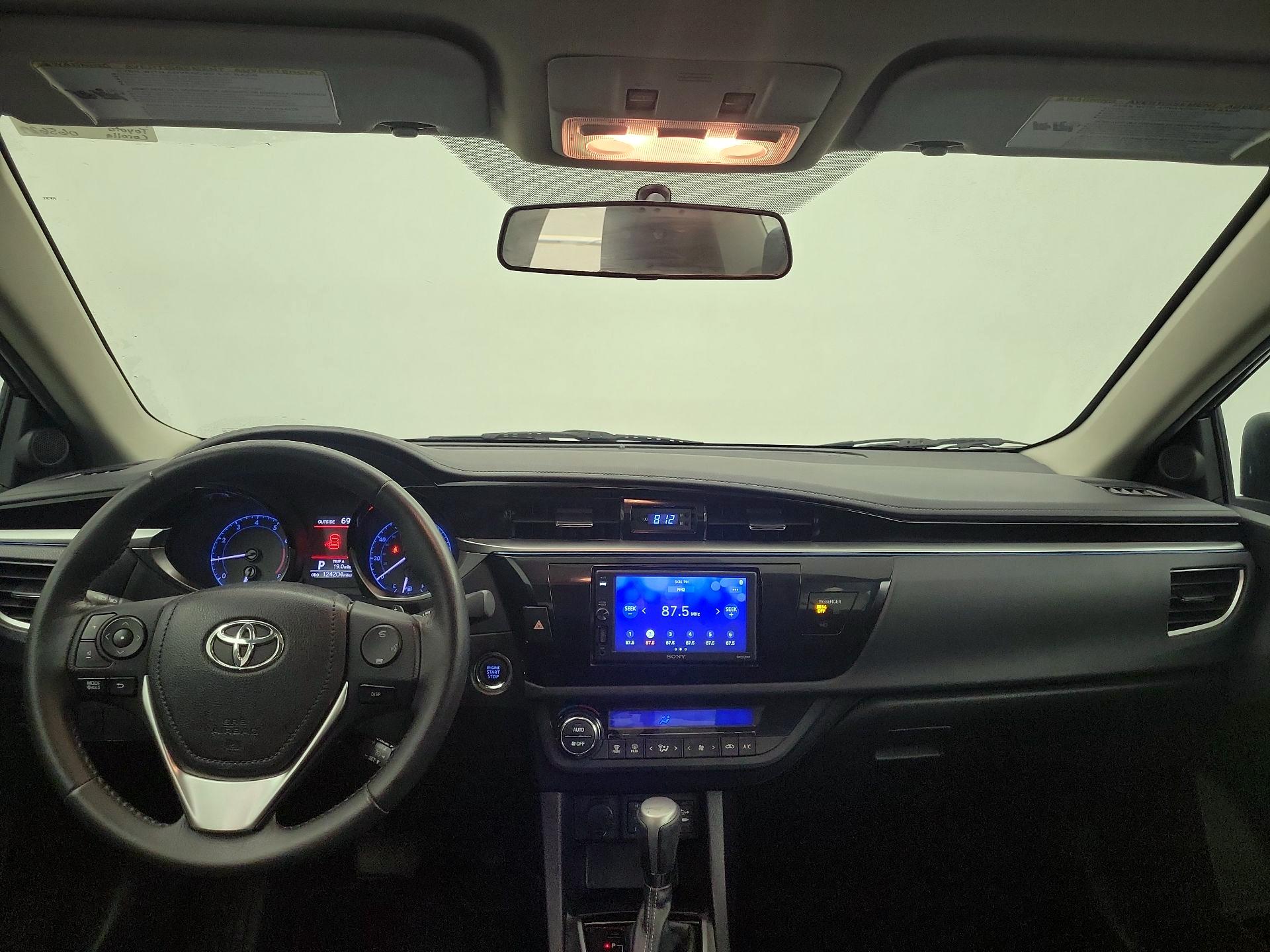 Thumbnail: 2014 Toyota Corolla - 9