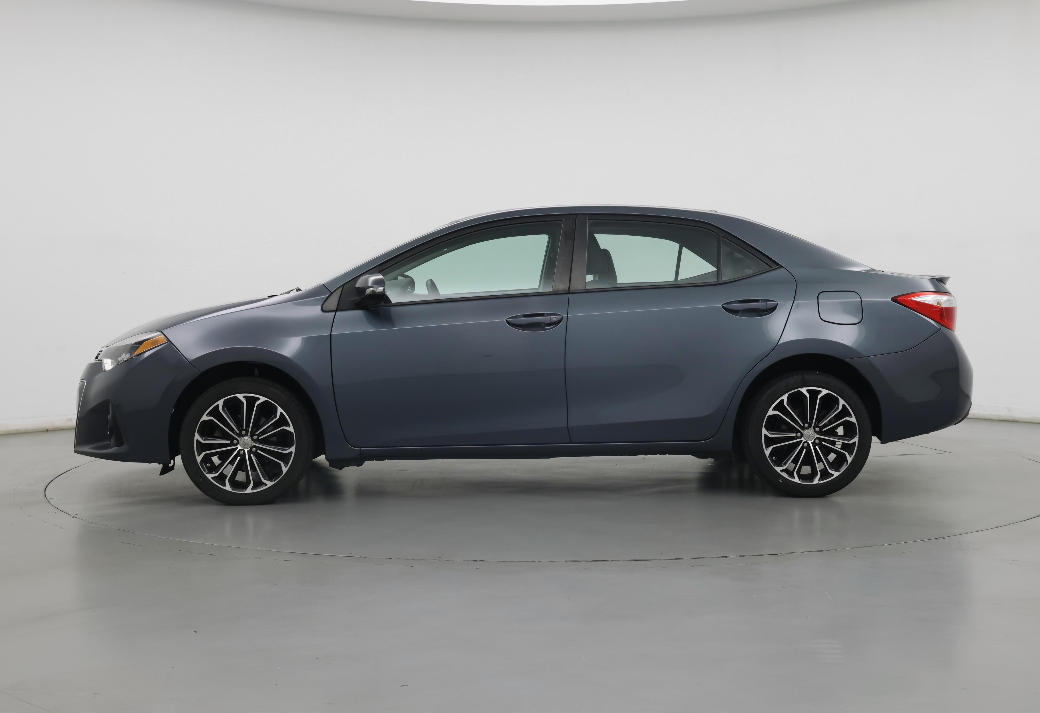 Thumbnail: 2014 Toyota Corolla - 3
