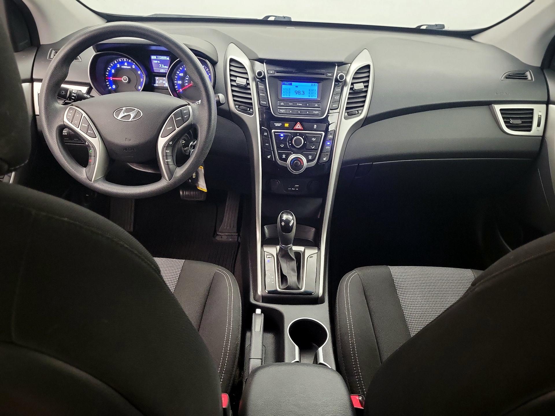Thumbnail: 2015 Hyundai Elantra - 9