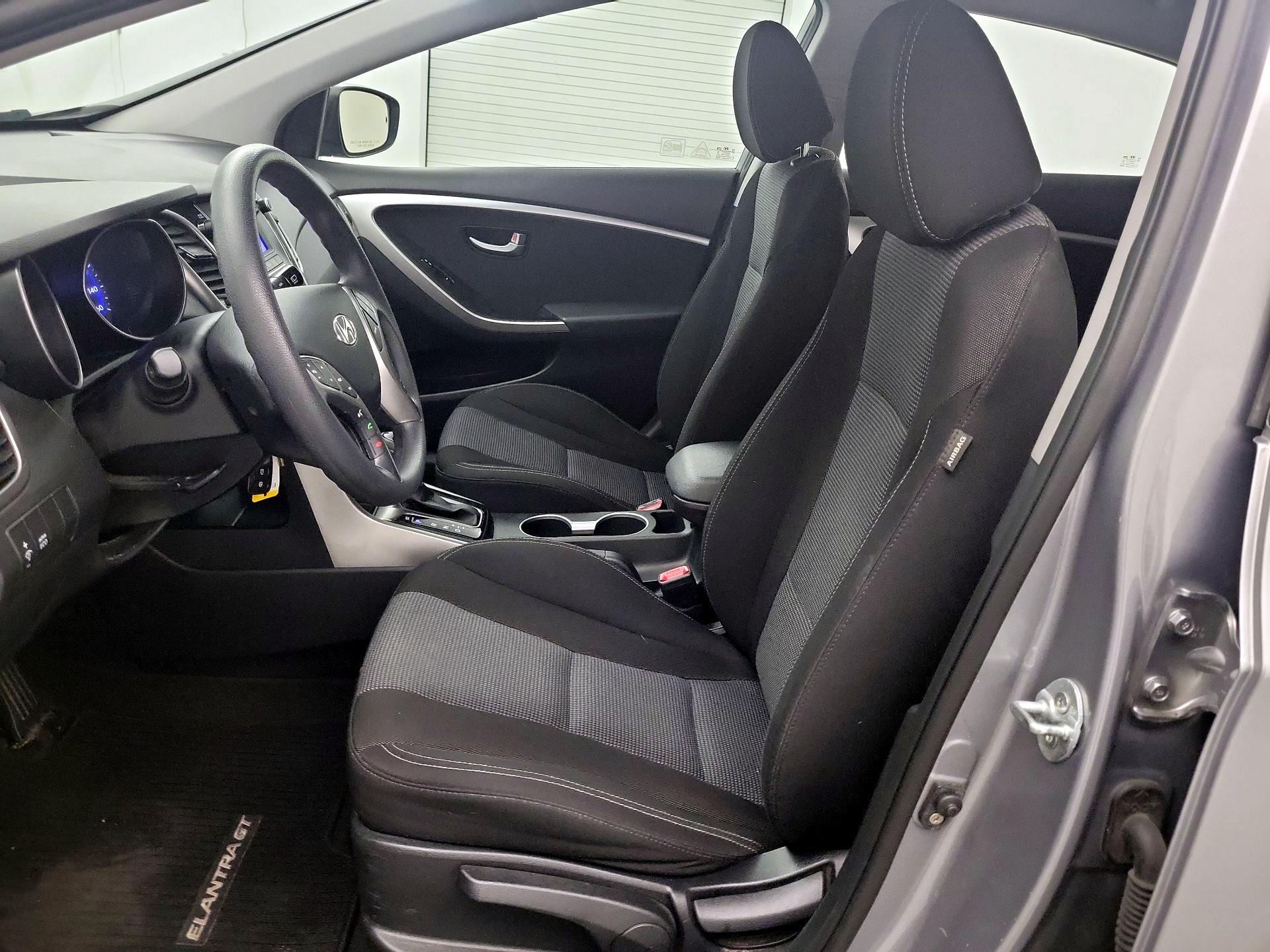 Thumbnail: 2015 Hyundai Elantra - 11