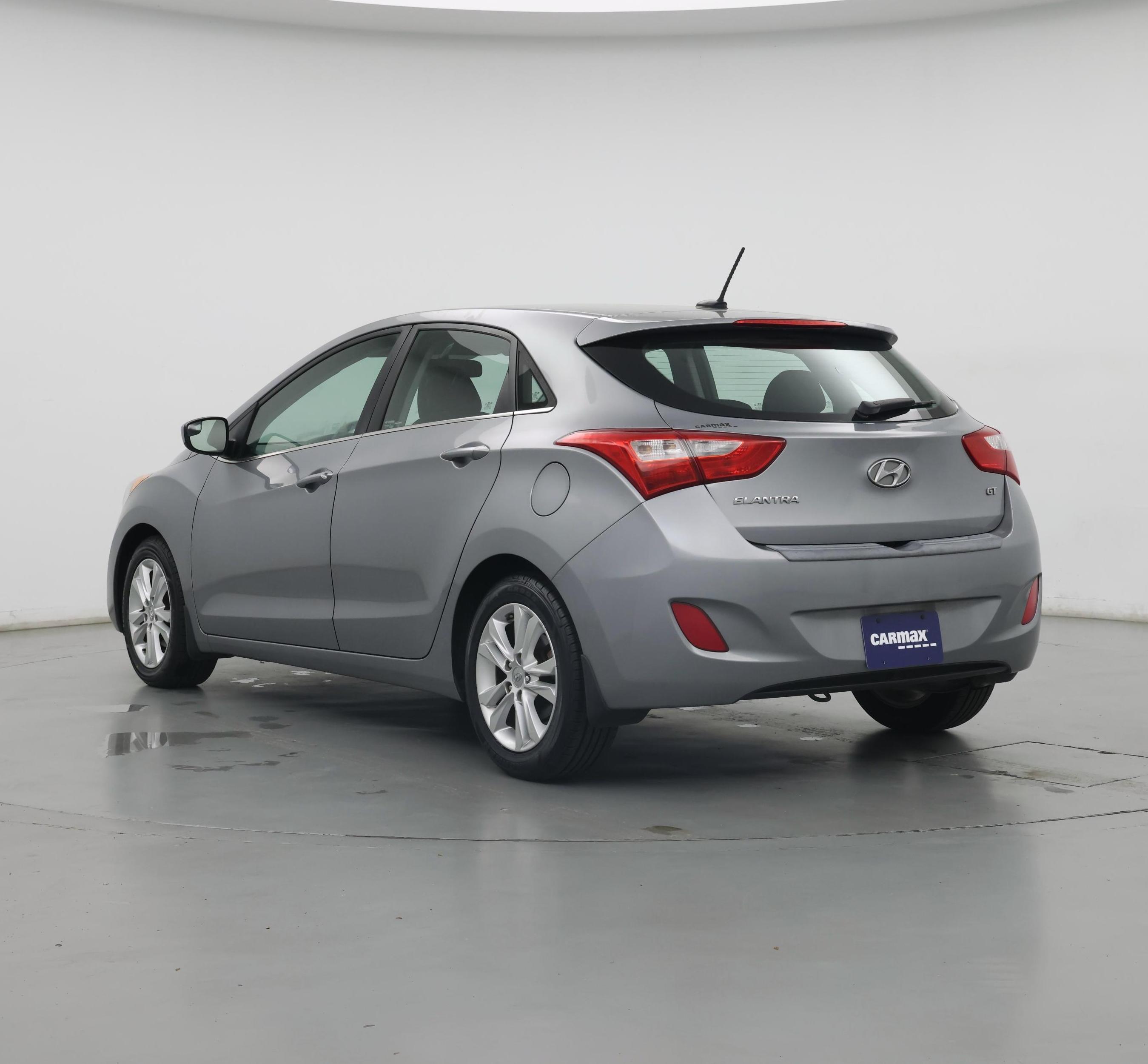 Thumbnail: 2015 Hyundai Elantra - 2