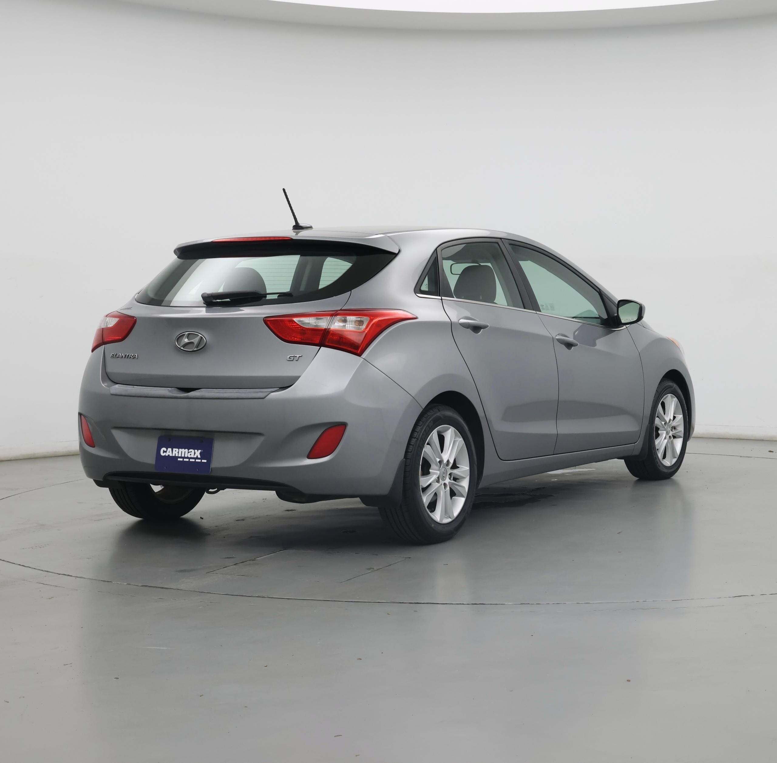 Thumbnail: 2015 Hyundai Elantra - 8