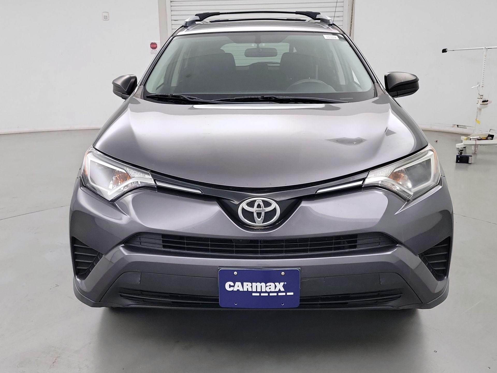 Thumbnail: 2016 Toyota RAV4 - 2
